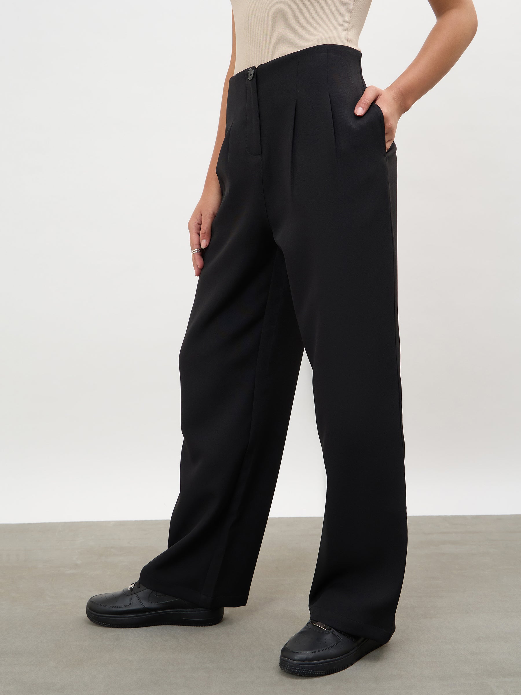 Black Dual-Dart No-waistband Mid Rise Korean Pants-SASSAFRAS