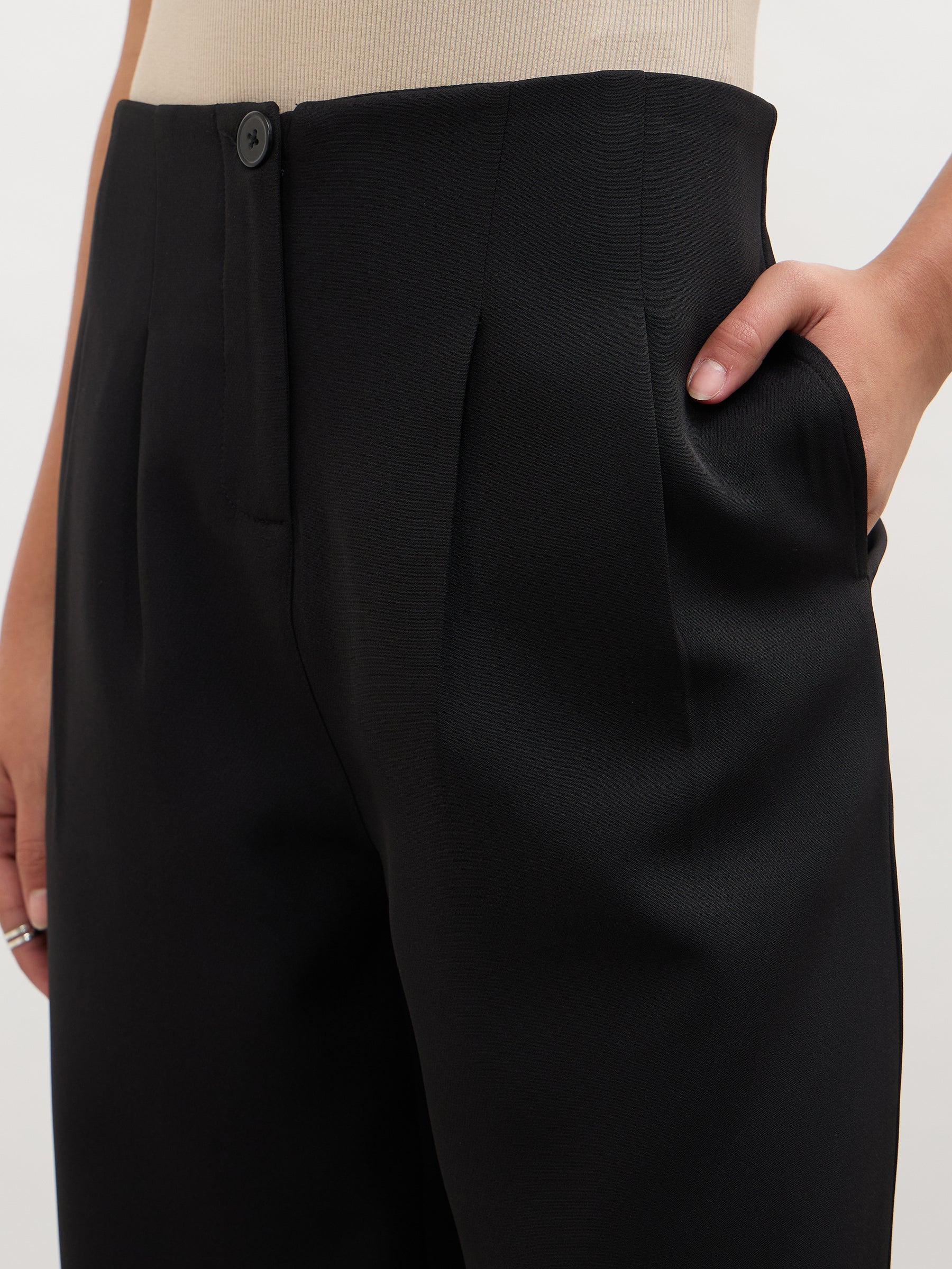 Black Dual-Dart No-waistband Mid Rise Korean Pants-SASSAFRAS