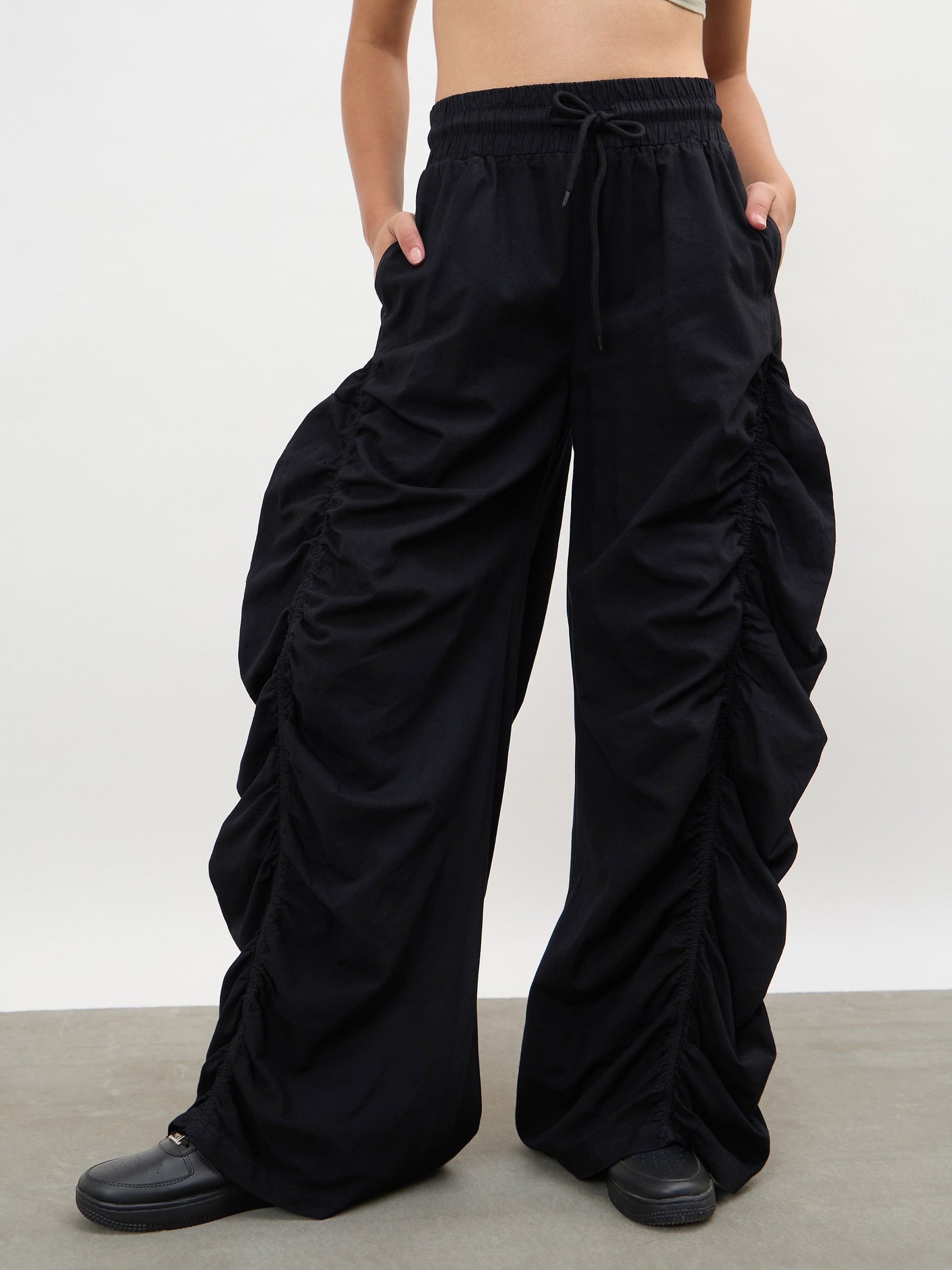 Black Tencel Side Ruched Balloon Pants-SASSAFRAS
