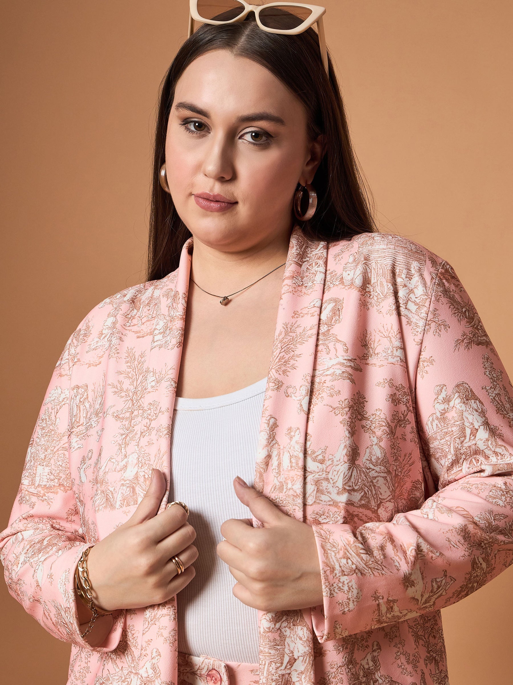 Pink Floral Shawl Collar Blazer With Straight Pants-SASSAFRAS Curve