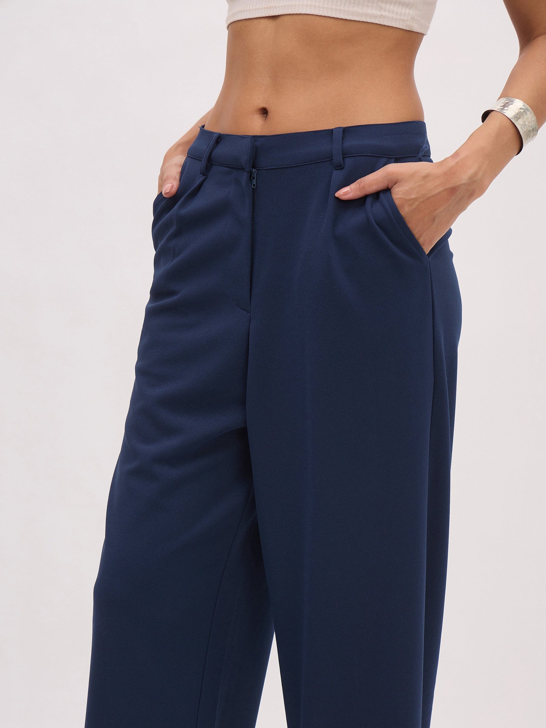 Blue Rhombus Neck Top With Cross Pocket Pants-SASSAFRAS worklyf