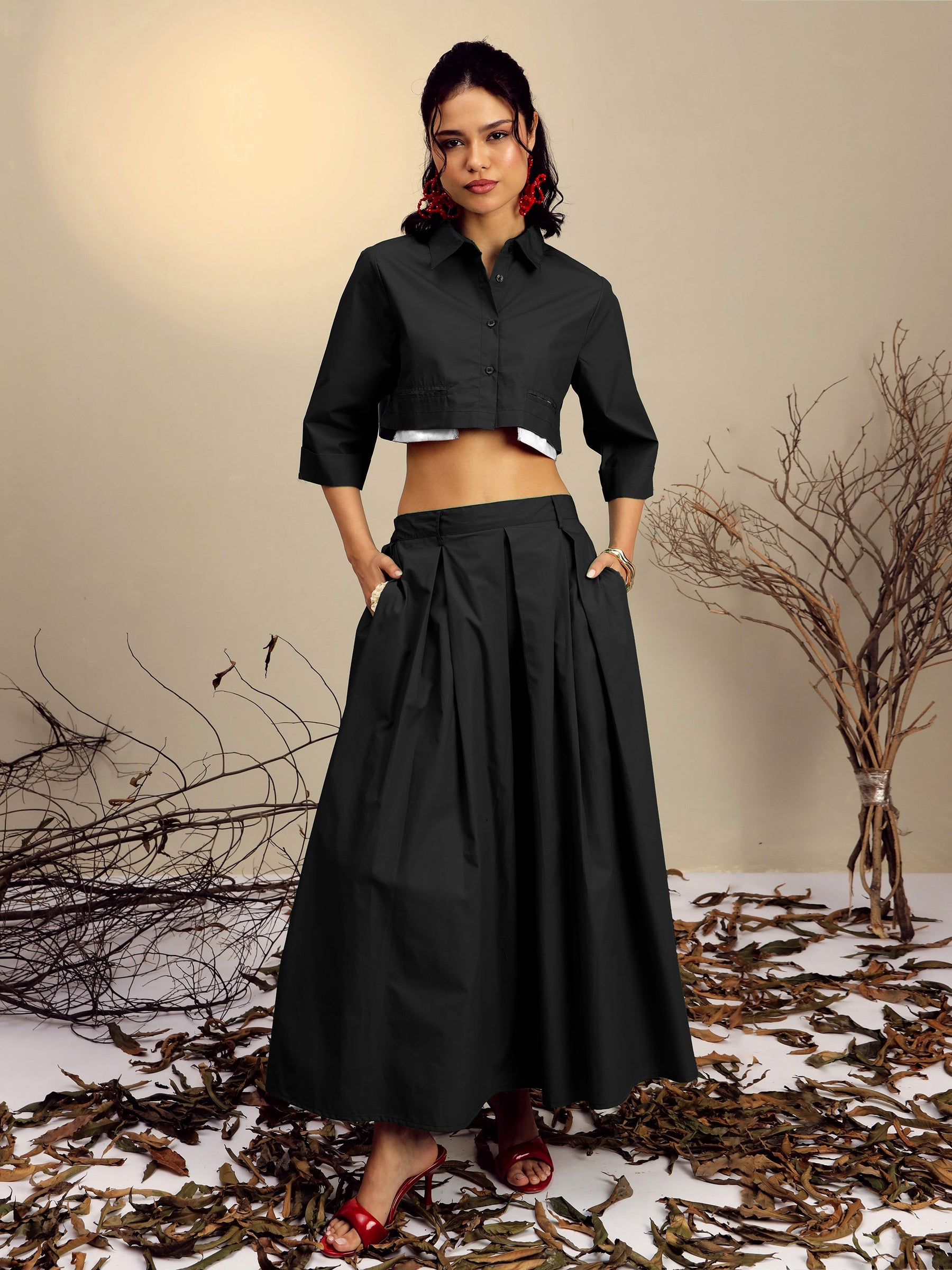 Black Poplin Crop Shirt With Pleated Skirt -Pink Paprika By SASSAFRAS