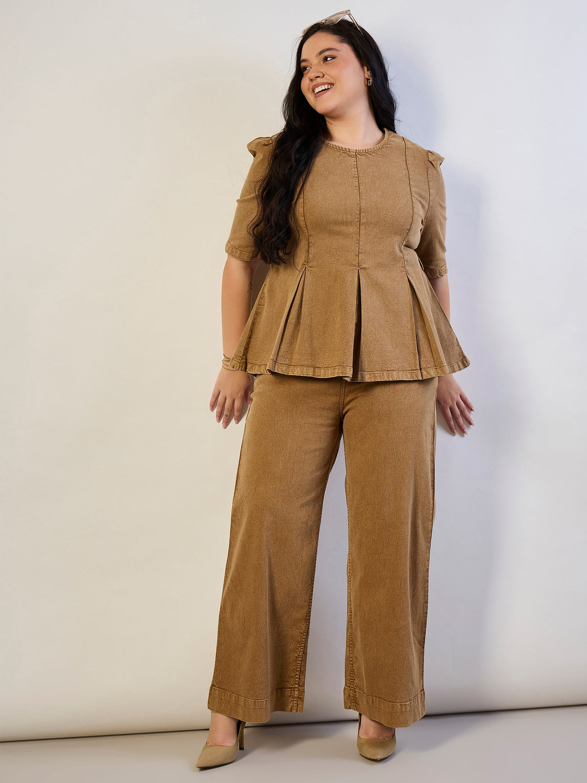 Brown Wash Denim Peplum Top With Straight Jeans-SASSAFRAS CURVE
