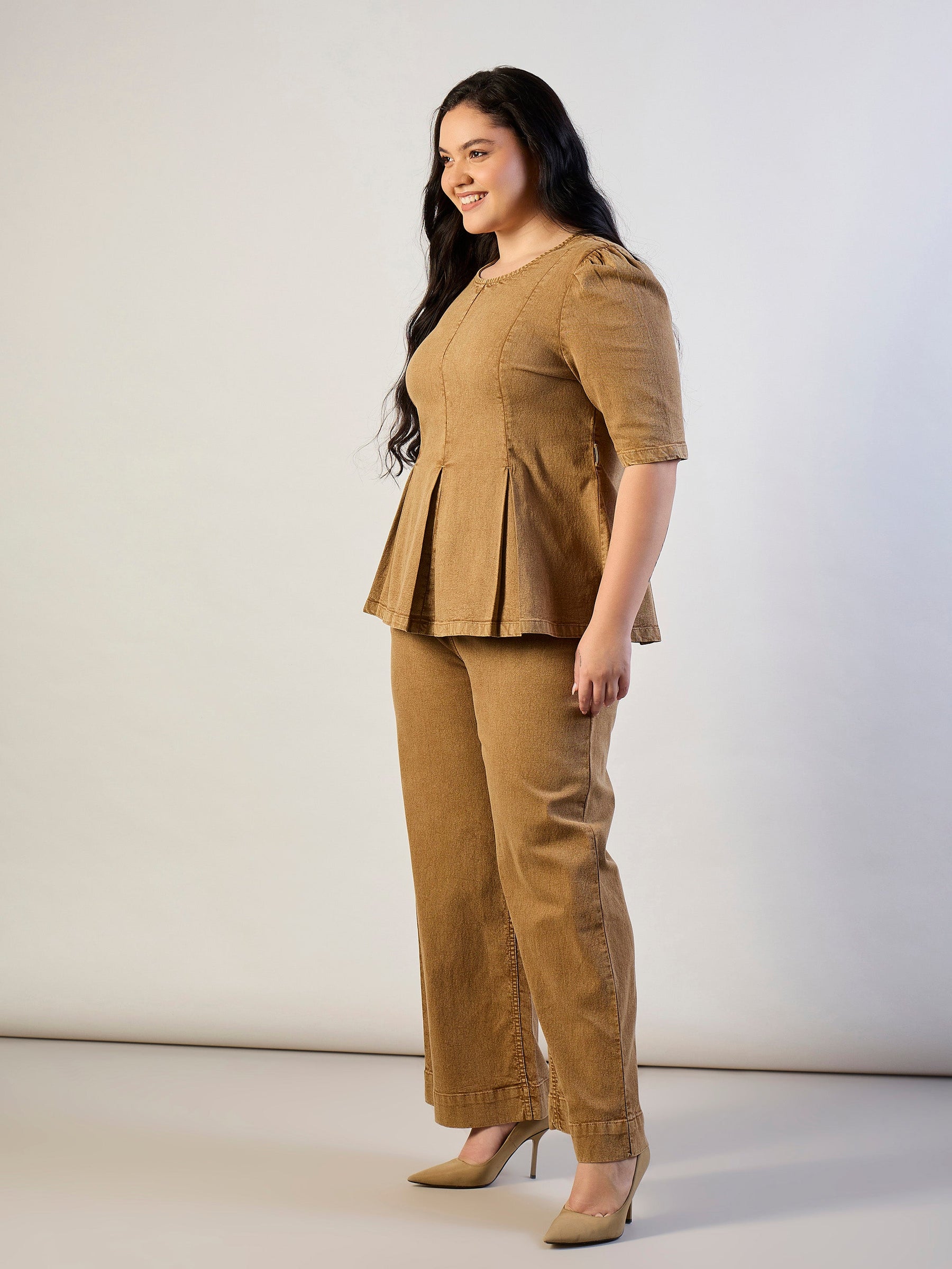 Brown Wash Denim Peplum Top With Straight Jeans-SASSAFRAS CURVE