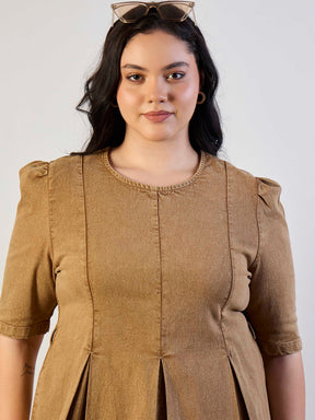 Brown Wash Denim Peplum Top With Straight Jeans-SASSAFRAS CURVE