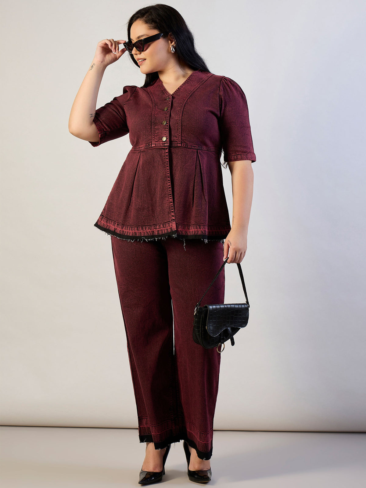 Red Wash Denim Metal Button Top With Jeans-SASSAFRAS CURVE