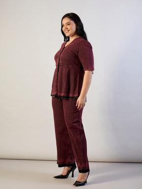 Red Wash Denim Metal Button Top With Jeans-SASSAFRAS CURVE