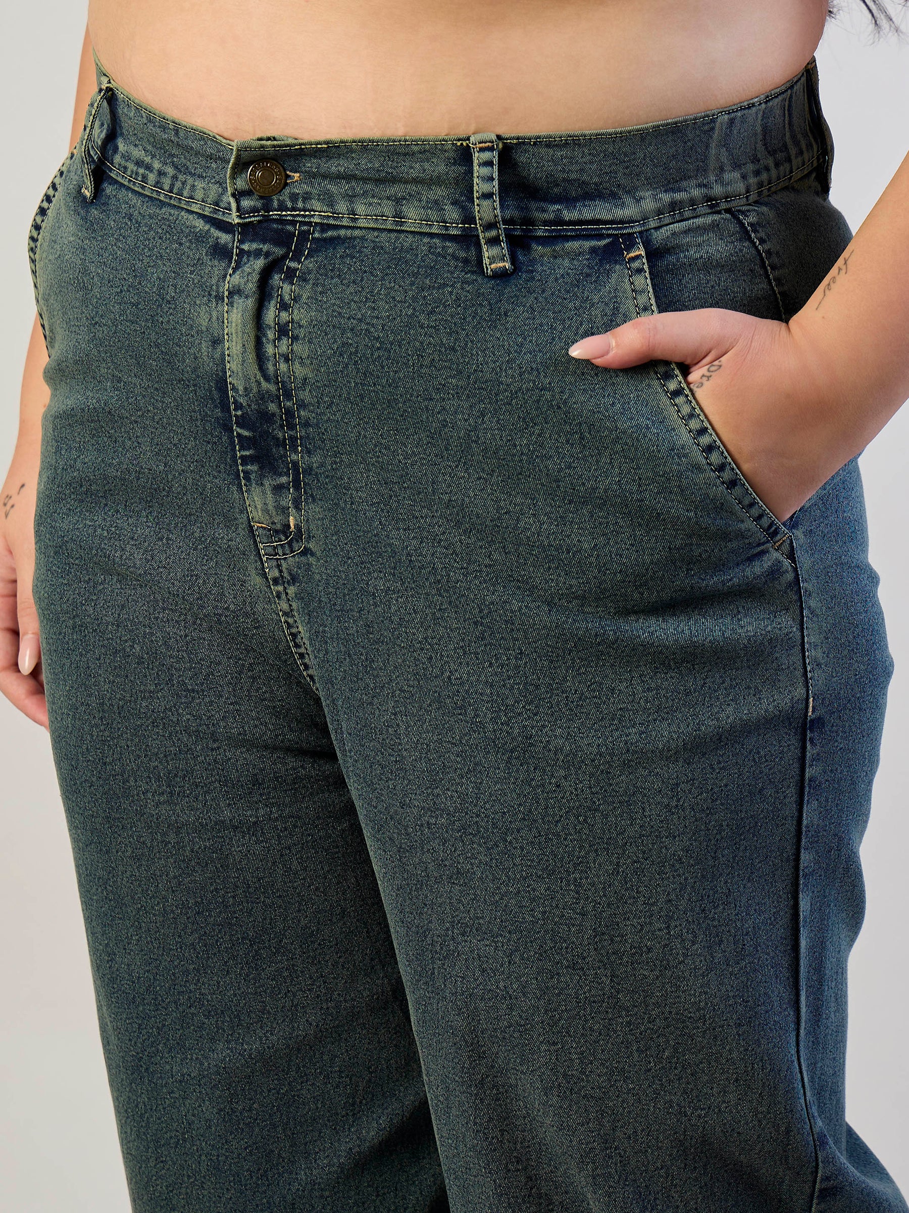 Olive Wash Denim Button Top With Jeans-SASSAFRAS CURVE
