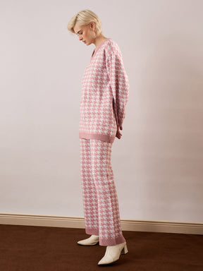 Pink & White Houndstooth V-Neck Sweater With Joggers-SASSAFRAS