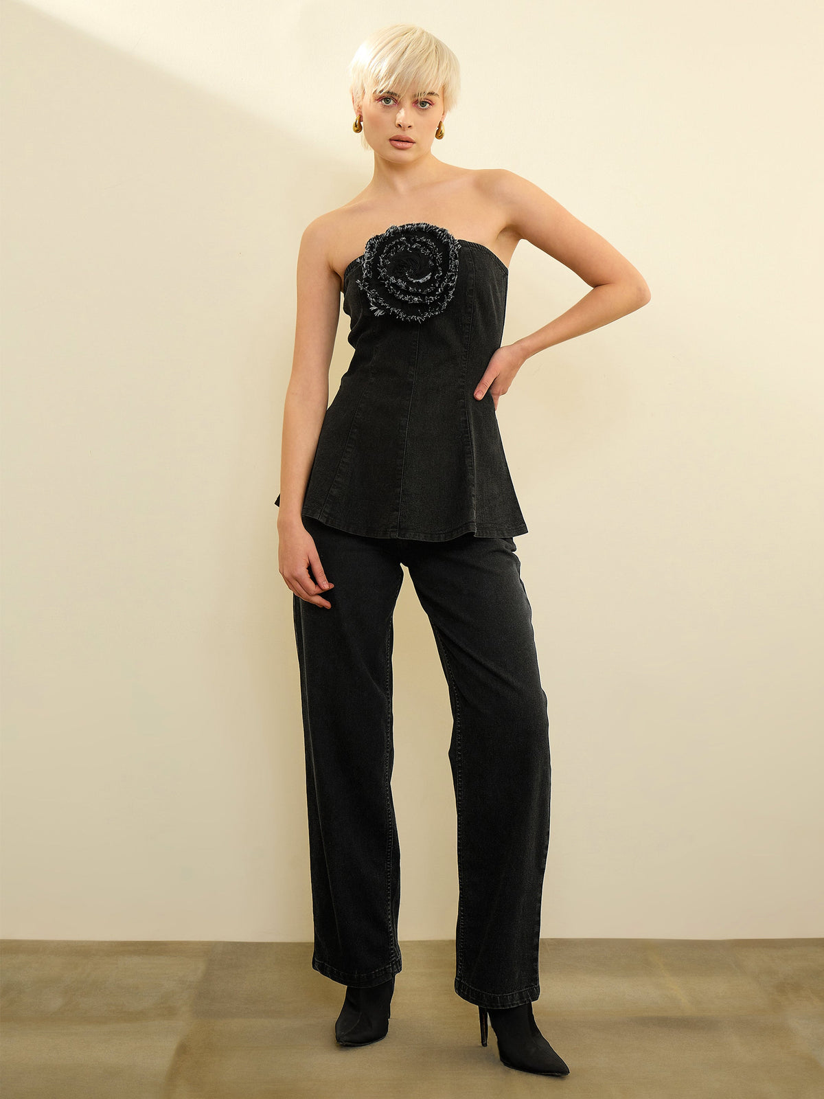 Black Denim Corsage Peplum Tube Top With Straight Jeans-SASSAFRAS