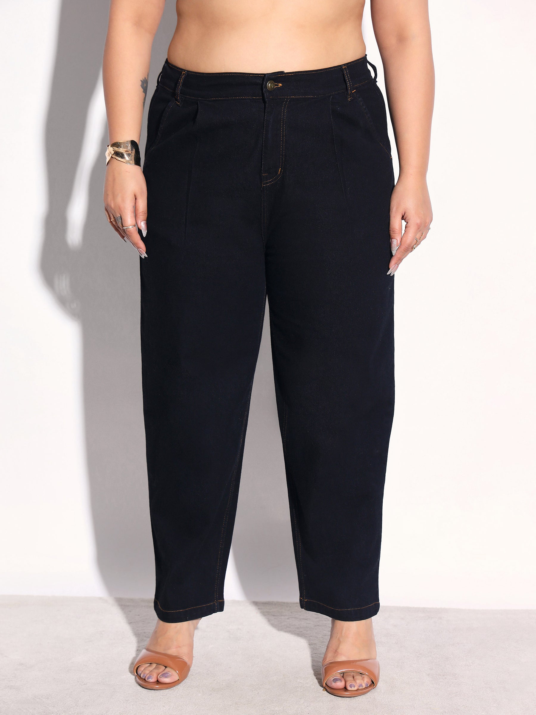 Women Black Denim Sleeveless Top With Mom Fit Jeans