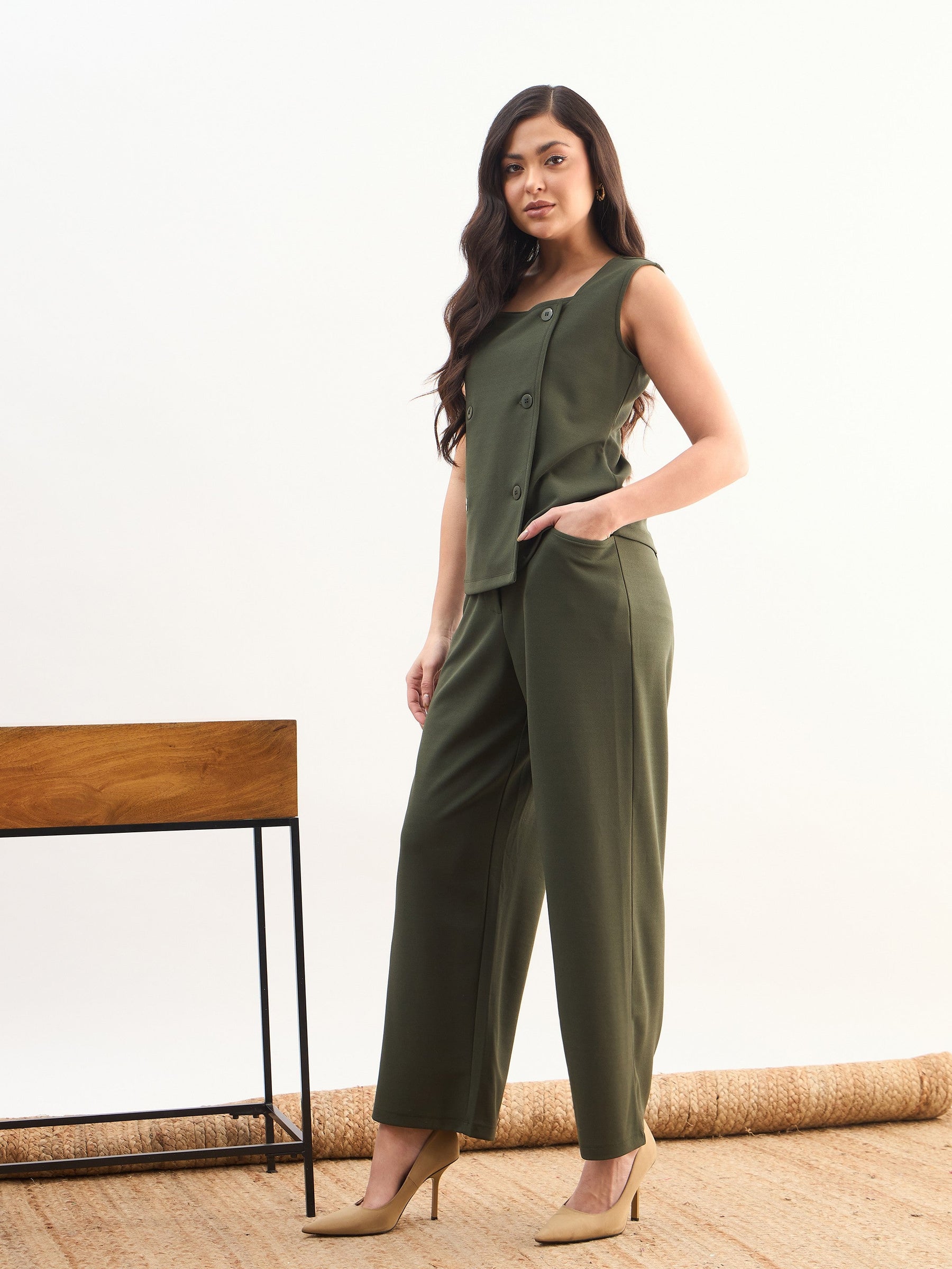 Olive Sleeveless Button Top With Straight Pants-SASSAFRAS worklyf