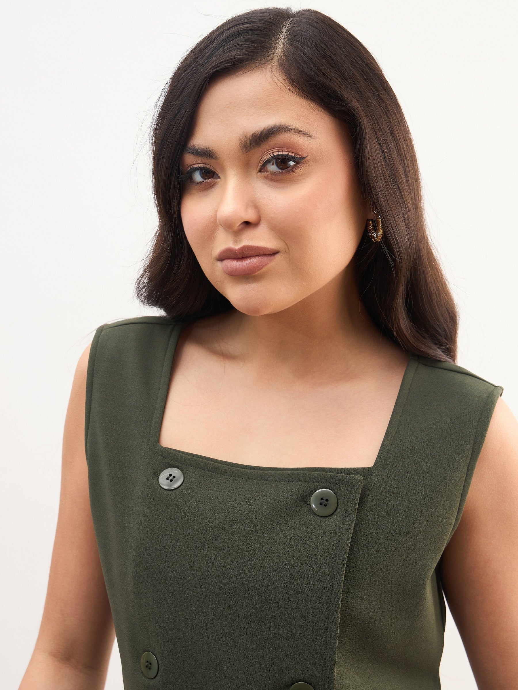 Olive Sleeveless Button Top With Straight Pants-SASSAFRAS worklyf
