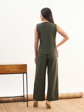 Olive Sleeveless Button Top With Straight Pants-SASSAFRAS worklyf