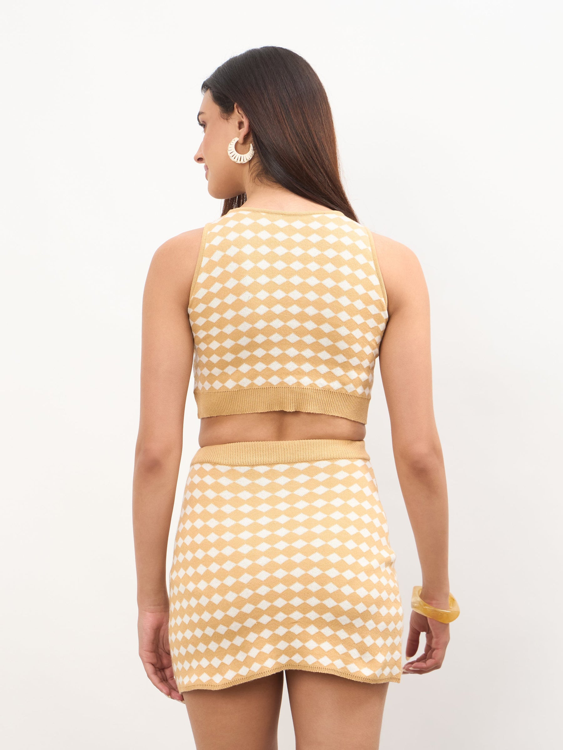 Women Beige & White Round Neck Crop Top With Mini Skirt