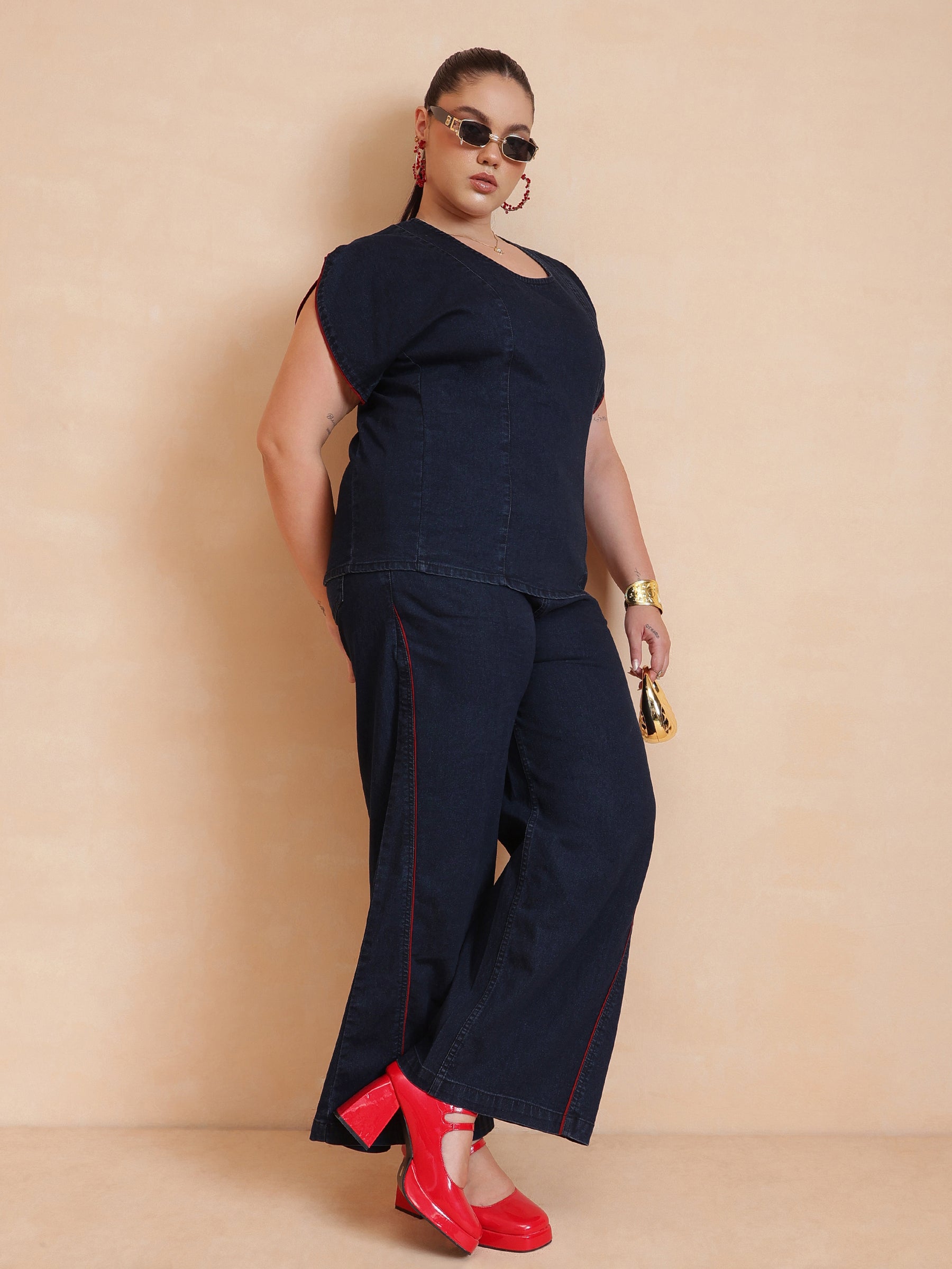 Navy Wash Denim Top With Flared Jeans-SASSAFRAS Curve