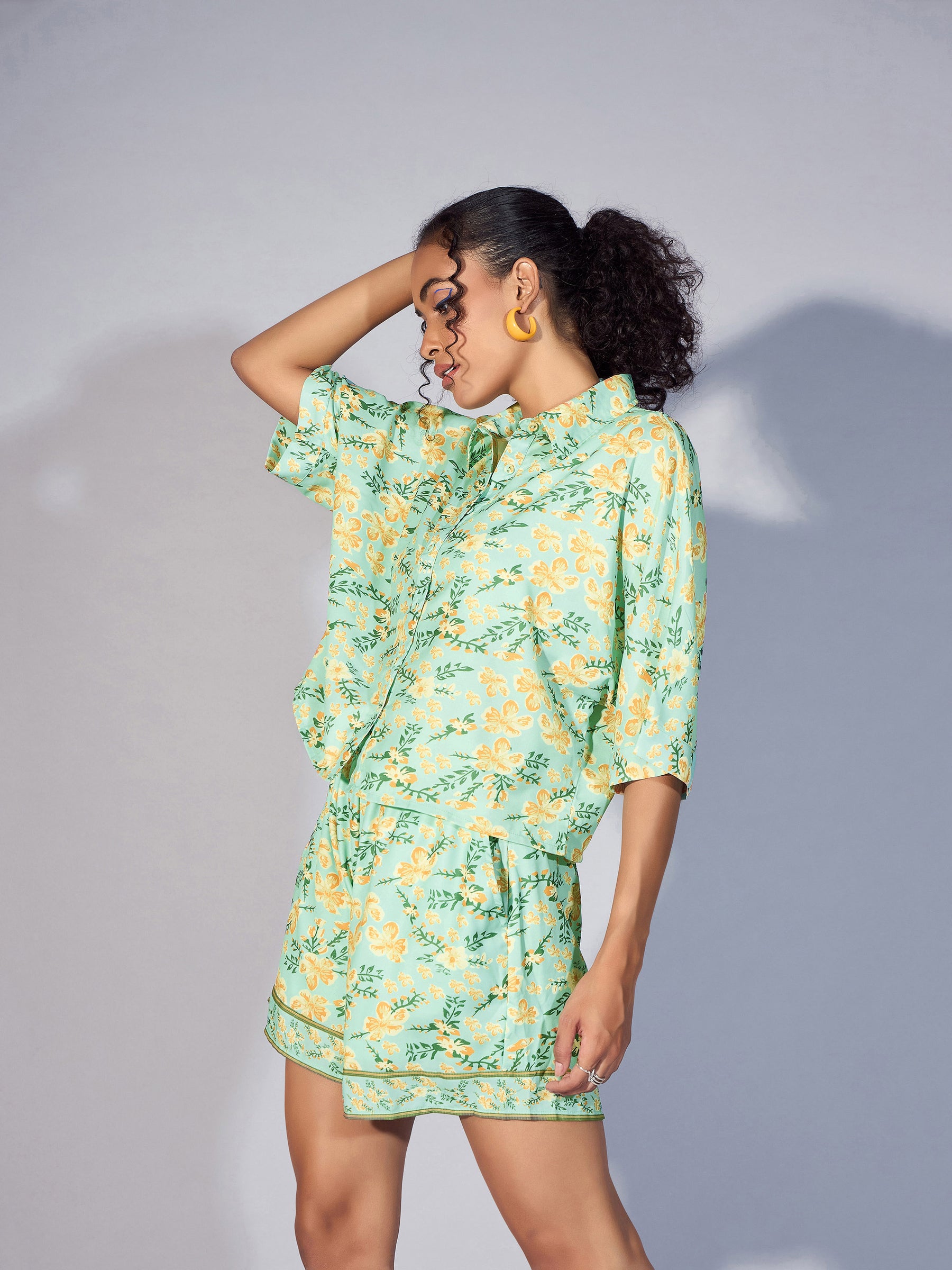 Women Green Floral Boxy Shirt With Paperback Shorts