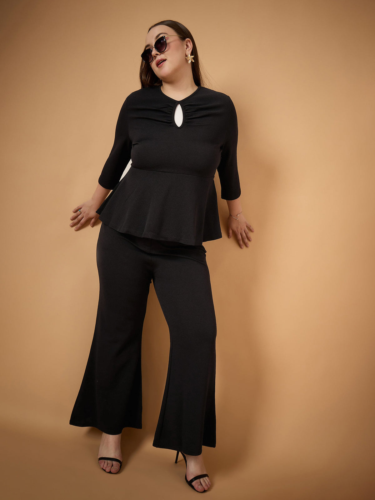 Black Keyhole Top With Bell Bottom Pants-SASSAFRAS Curve