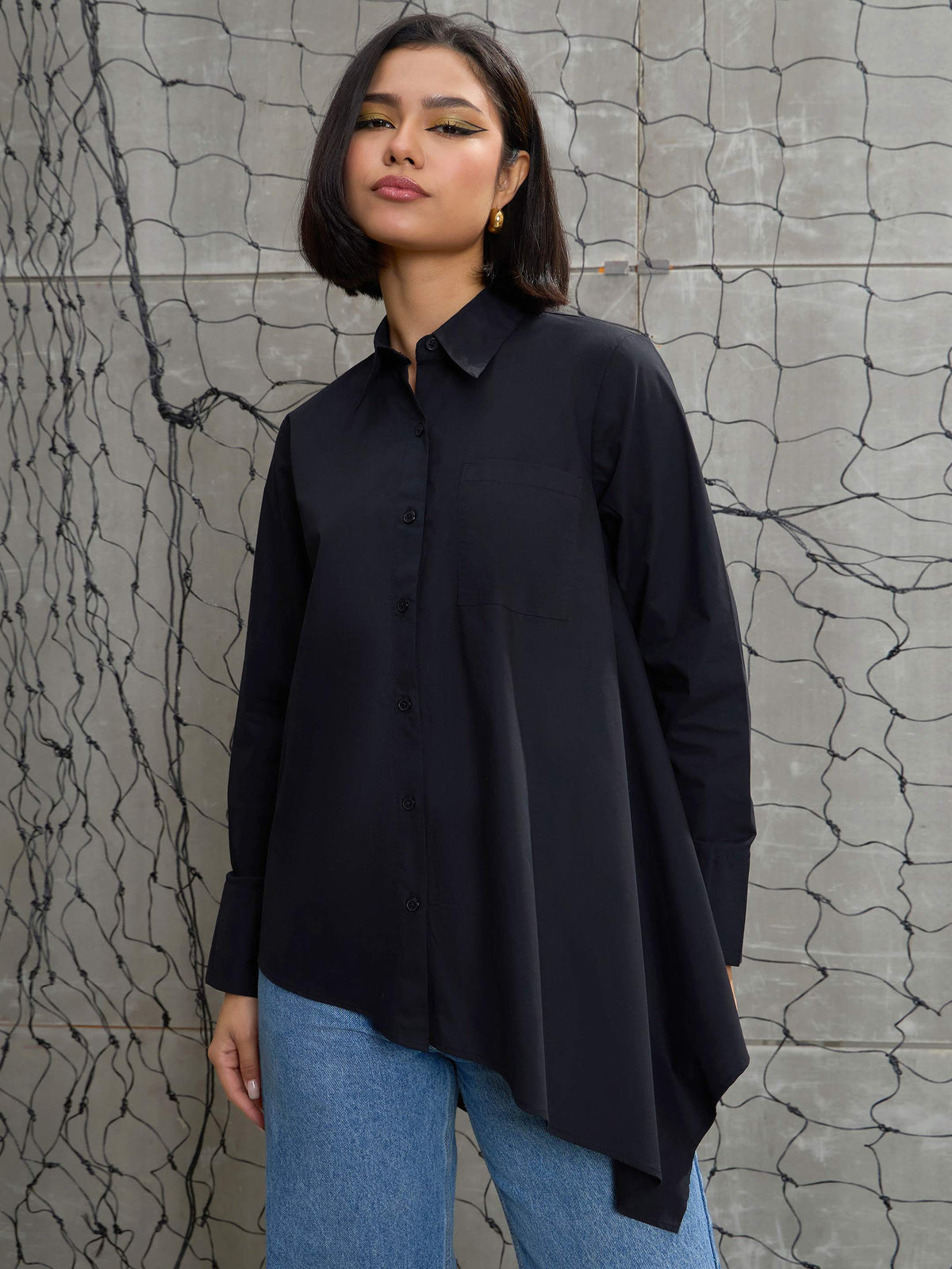 Black Poplin Assymetric Hem Shirt-SASSAFRAS