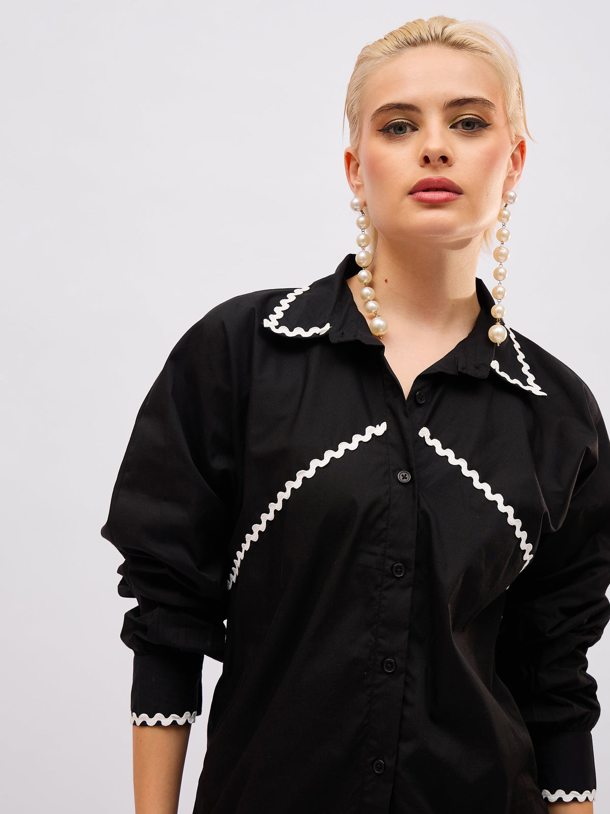 Black Ric Rac Lace Regular Fit Shirt -SASSAFRAS