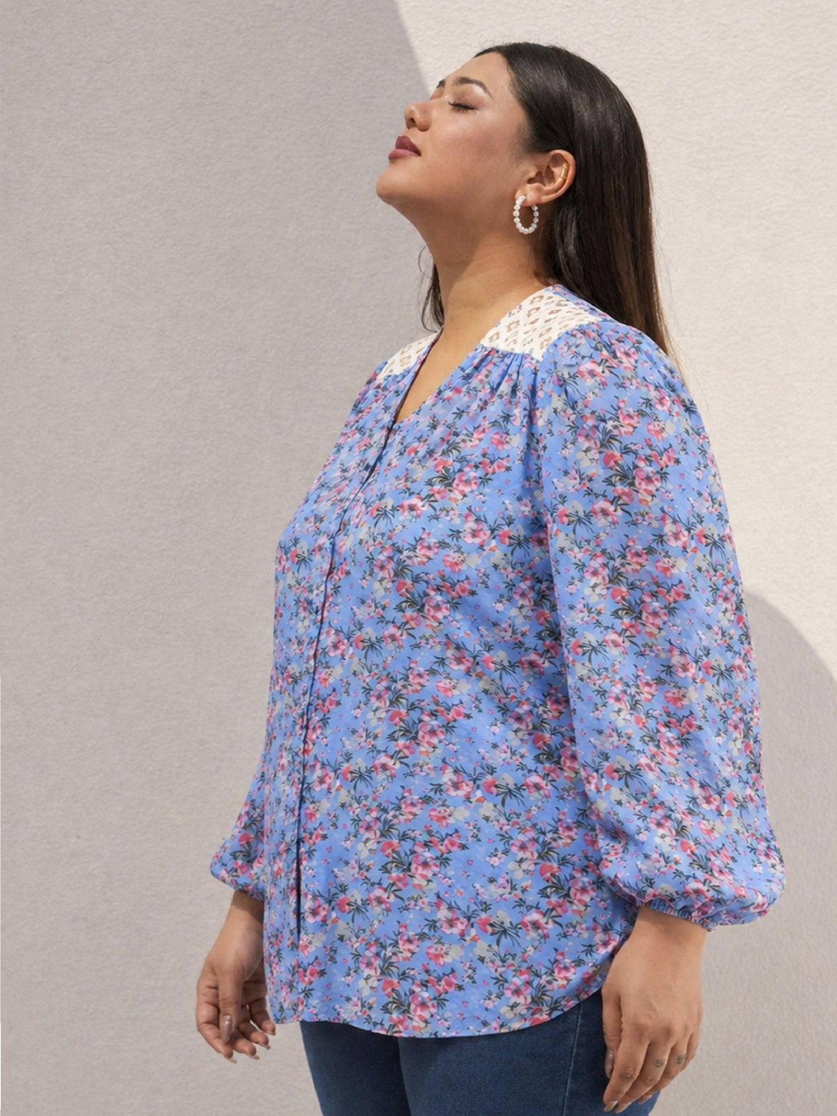 Women Blue & Pink Floral V Neck Button Down Shirt