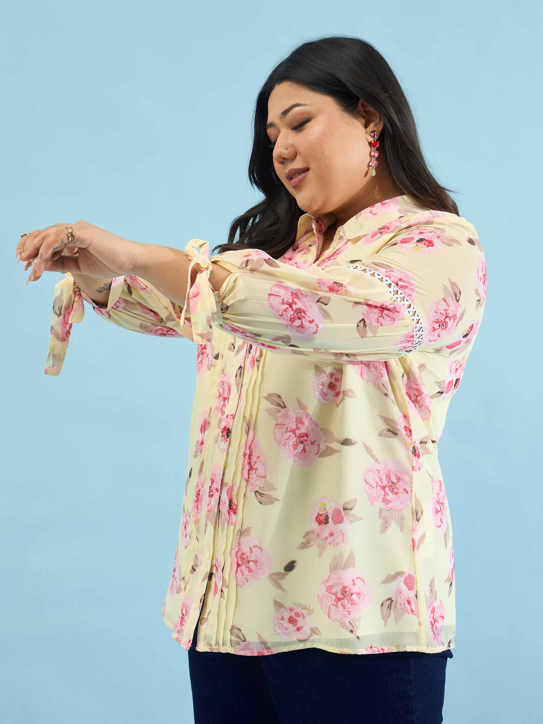 Yellow Floral Front Pin Tuck Tie Knot Shirt -SASSAFRAS Curve