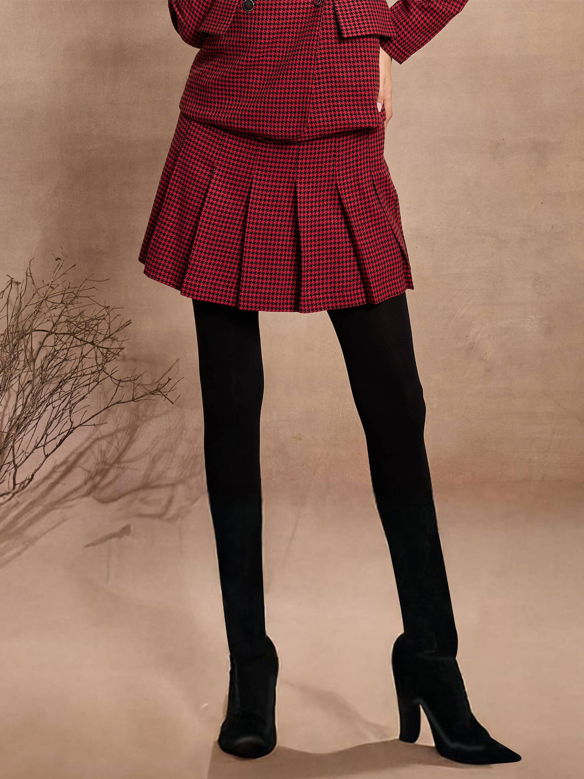 Red Houndstooth Check Pleated Mini Skirt-SASSAFRAS