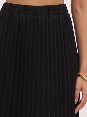 Black Elasticated Waist Pleated Midi Skirt-SASSAFRAS worklyf