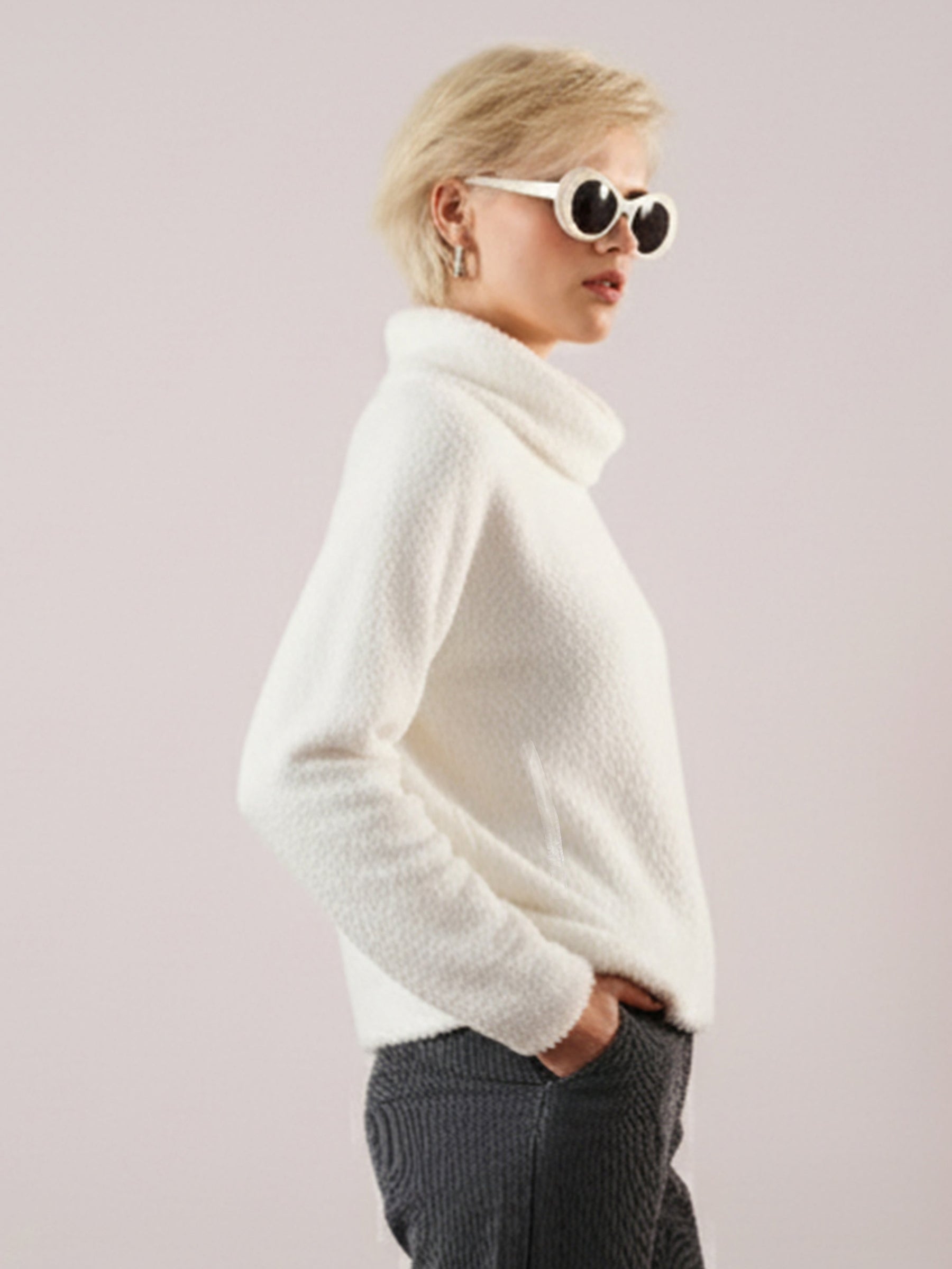 White High Neck Faux Fur Sweatshirt-SASSAFRAS