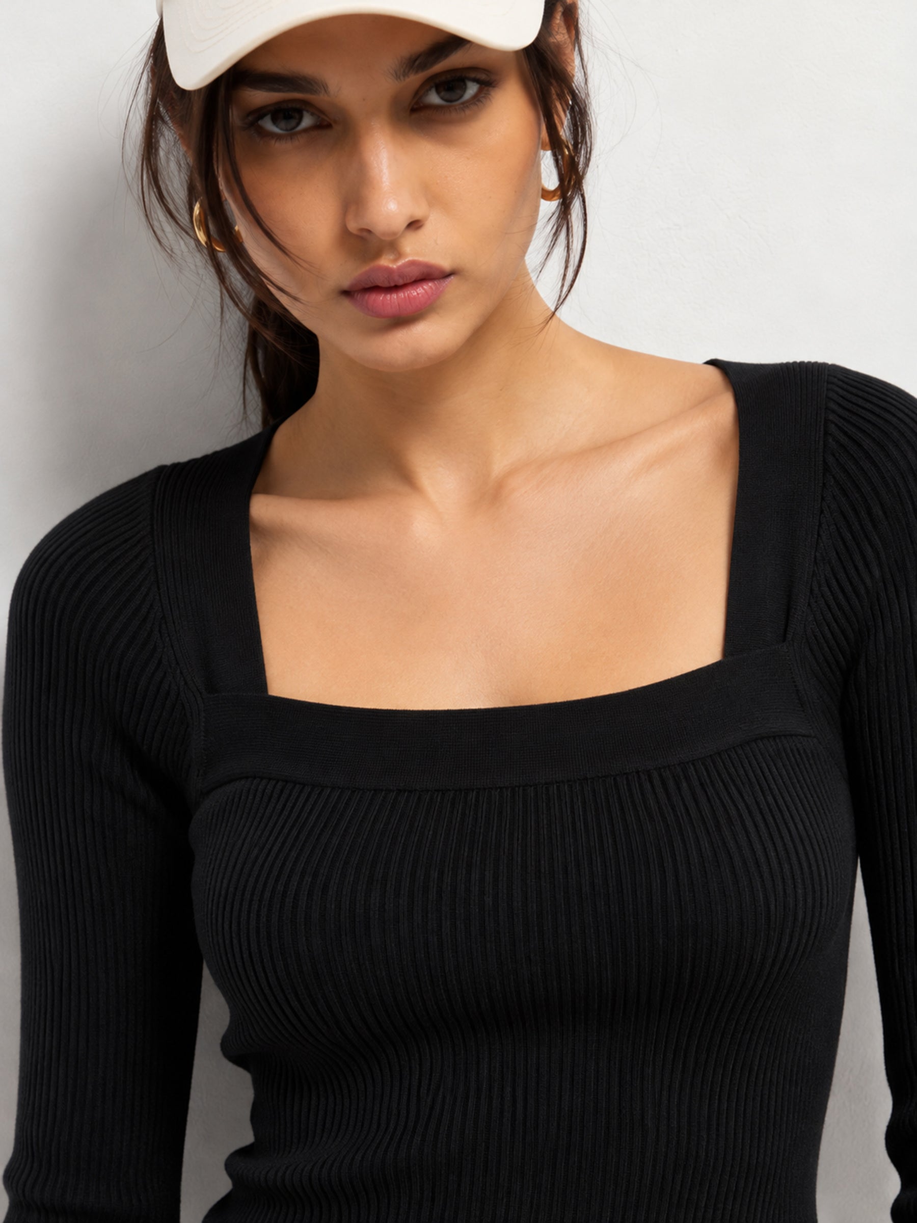 Black Rib Square Neck Full Sleeves Sweater-SASSAFRAS