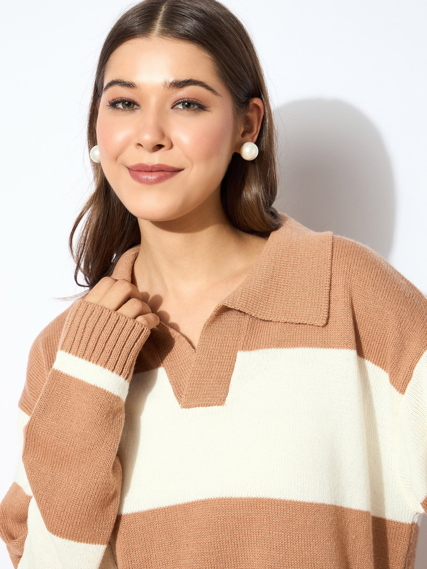 Beige And White Polo Neck Sweater -SASSAFRAS