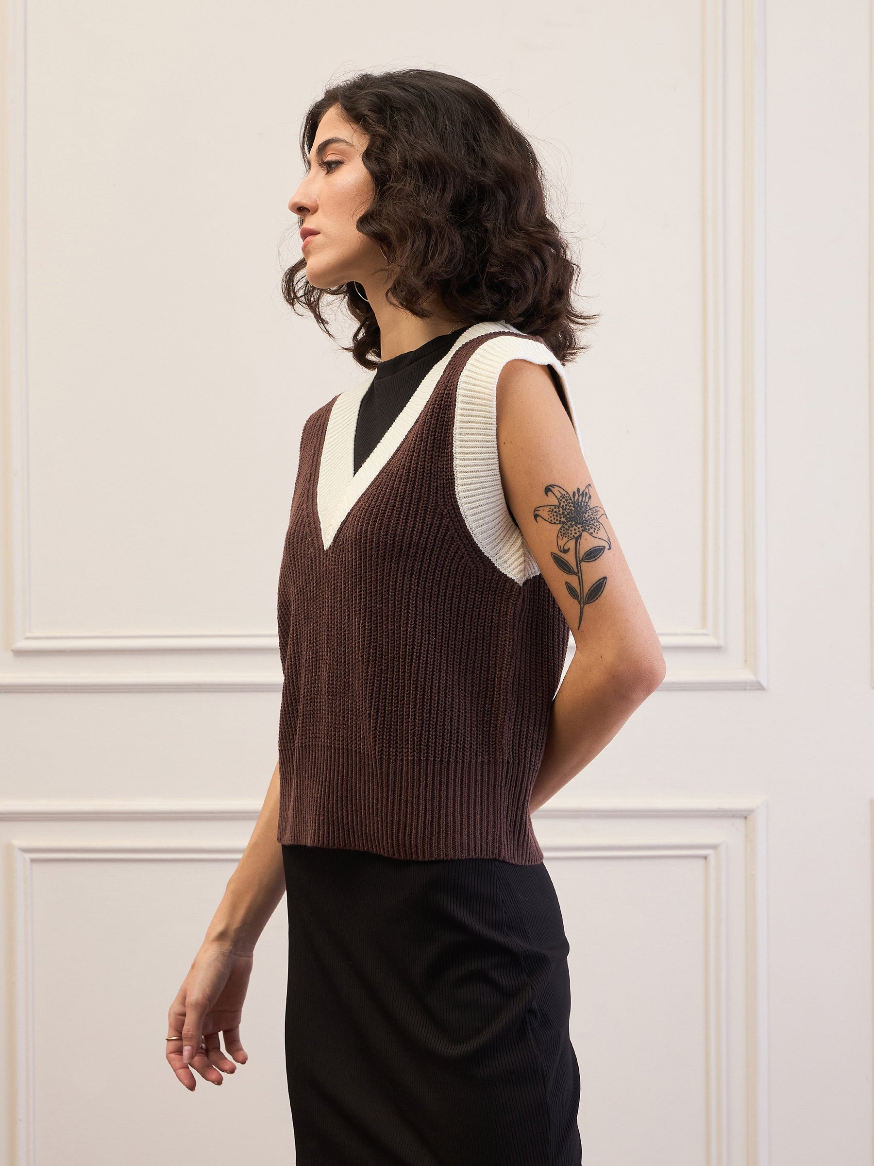 Brown & White Solid V-Neck Sweater Vest-SASSAFRAS