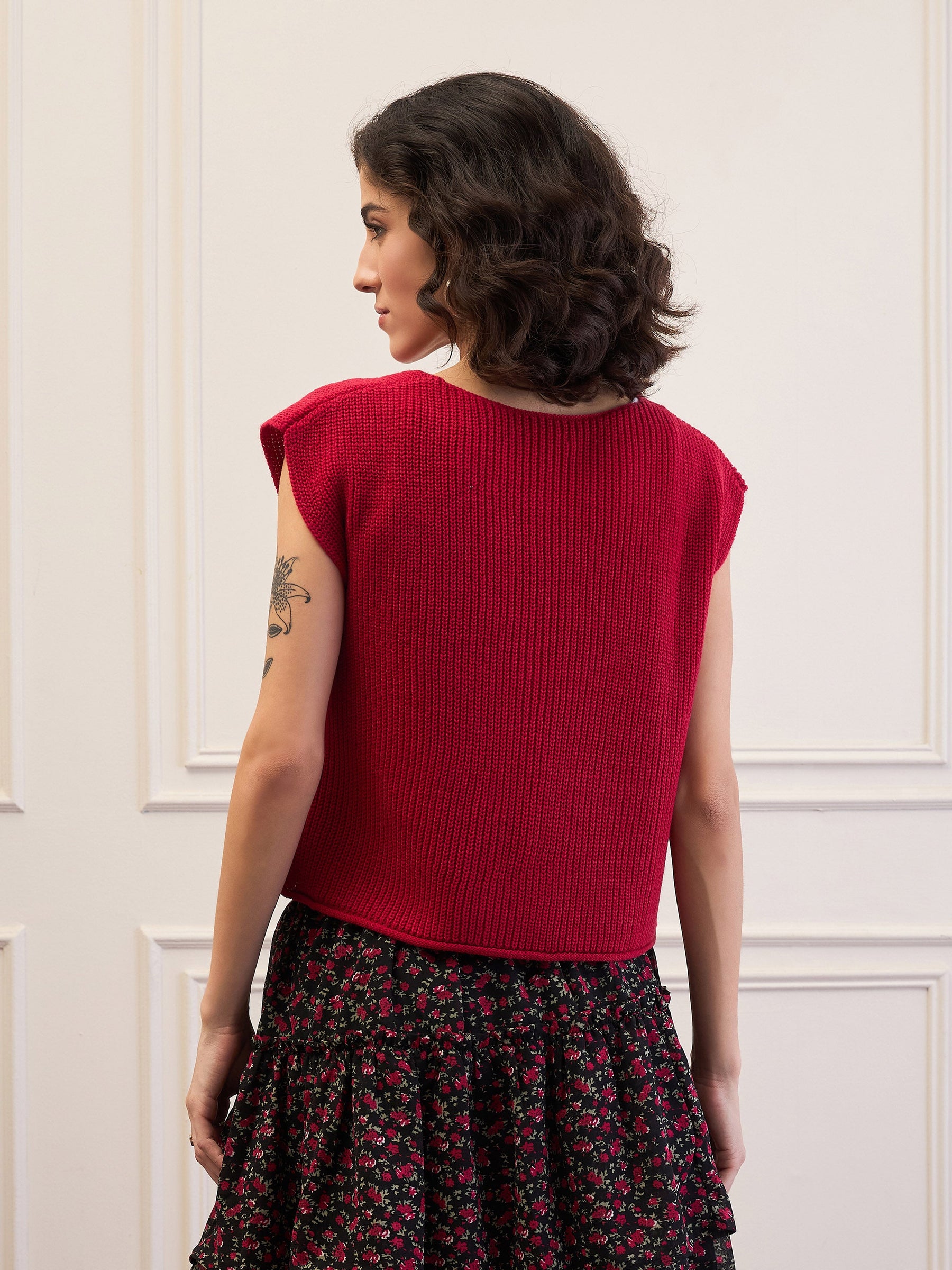 Red Front Button Extended Sleeves Pocket Sweater -SASSAFRAS