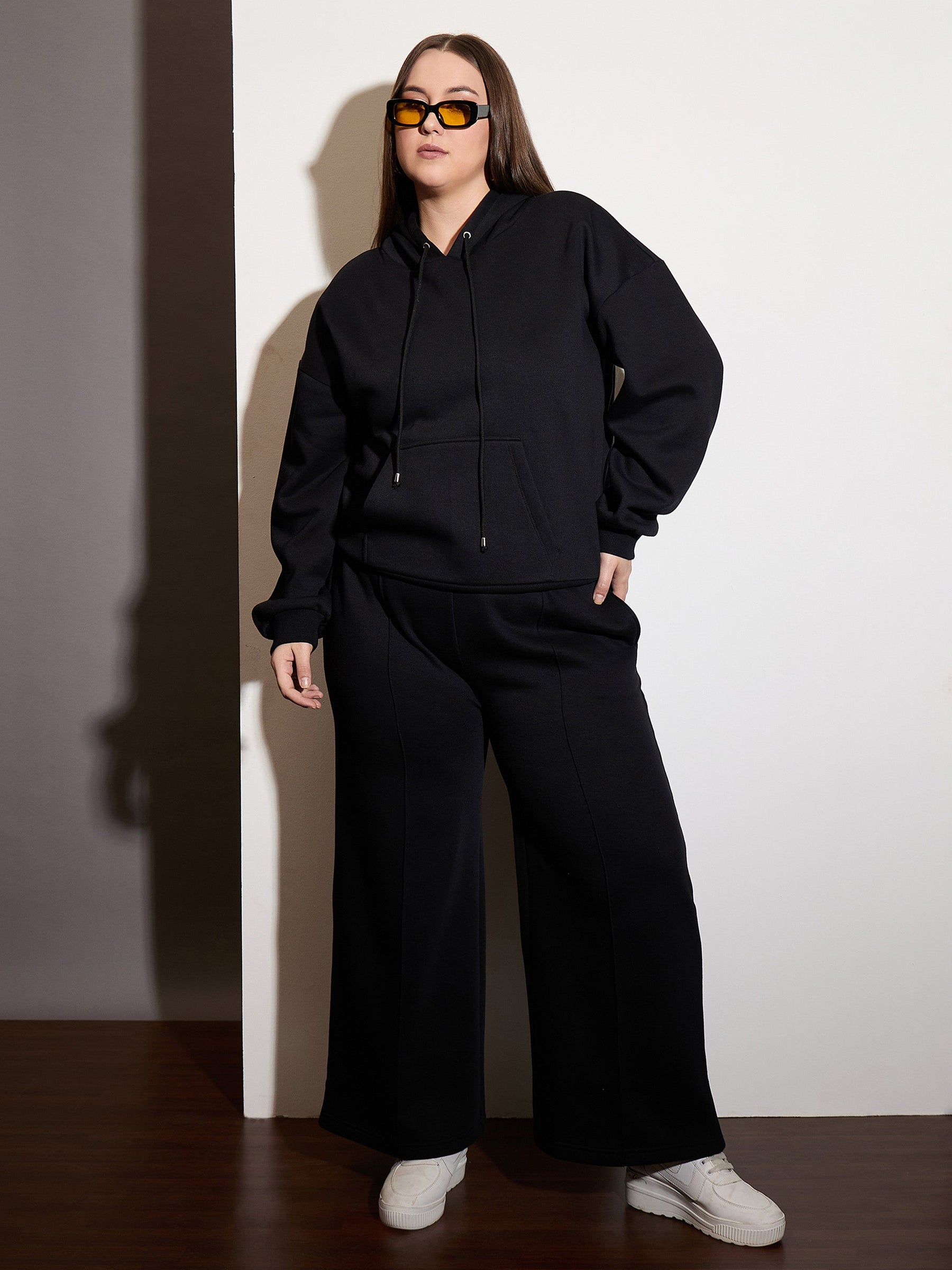 Black Fleece Hoodie With Sweatpants-SASSAFRAS Curve