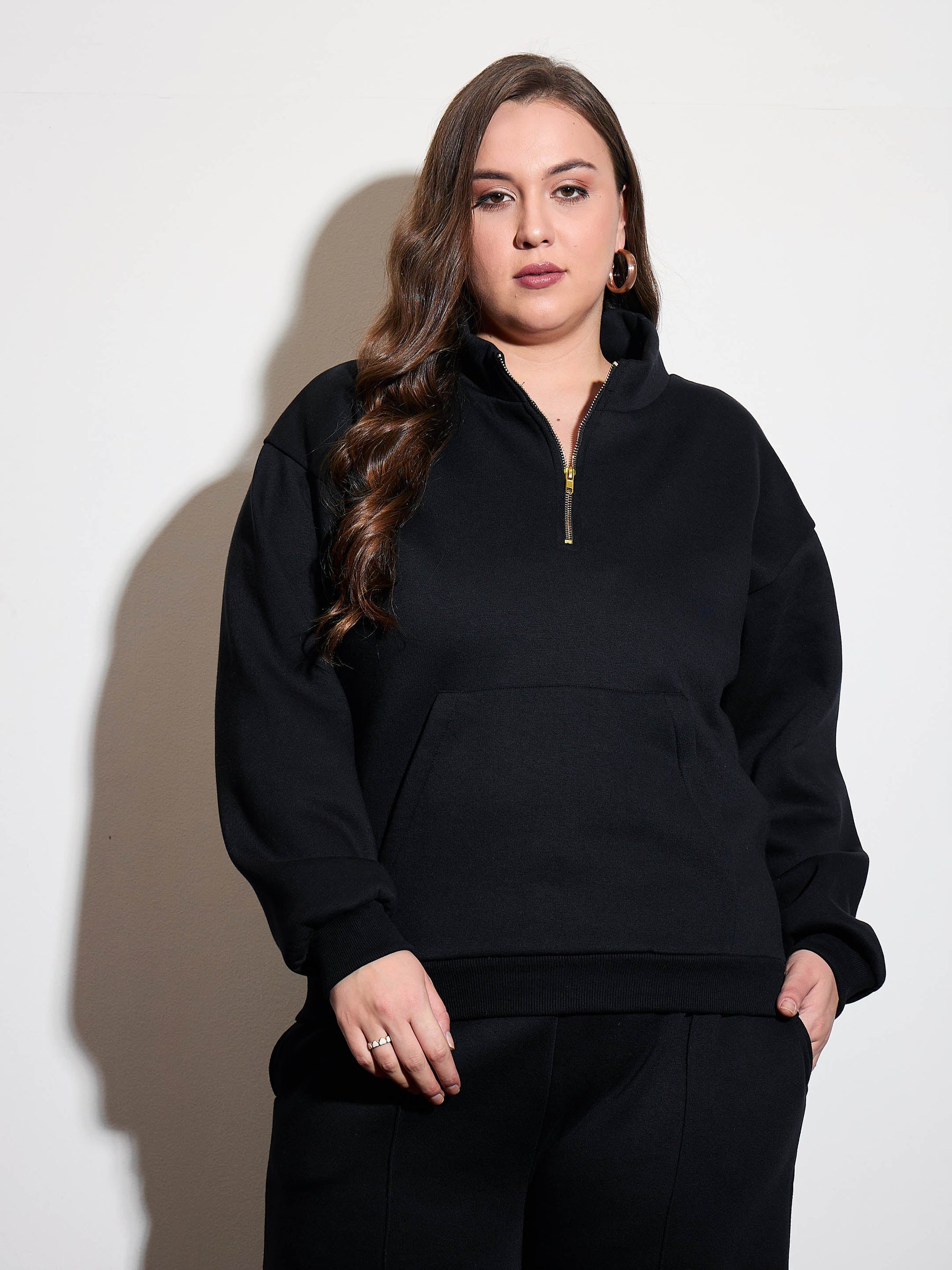 Black Fleece Half Zipper Sweatshirt-SASSAFRAS Curve