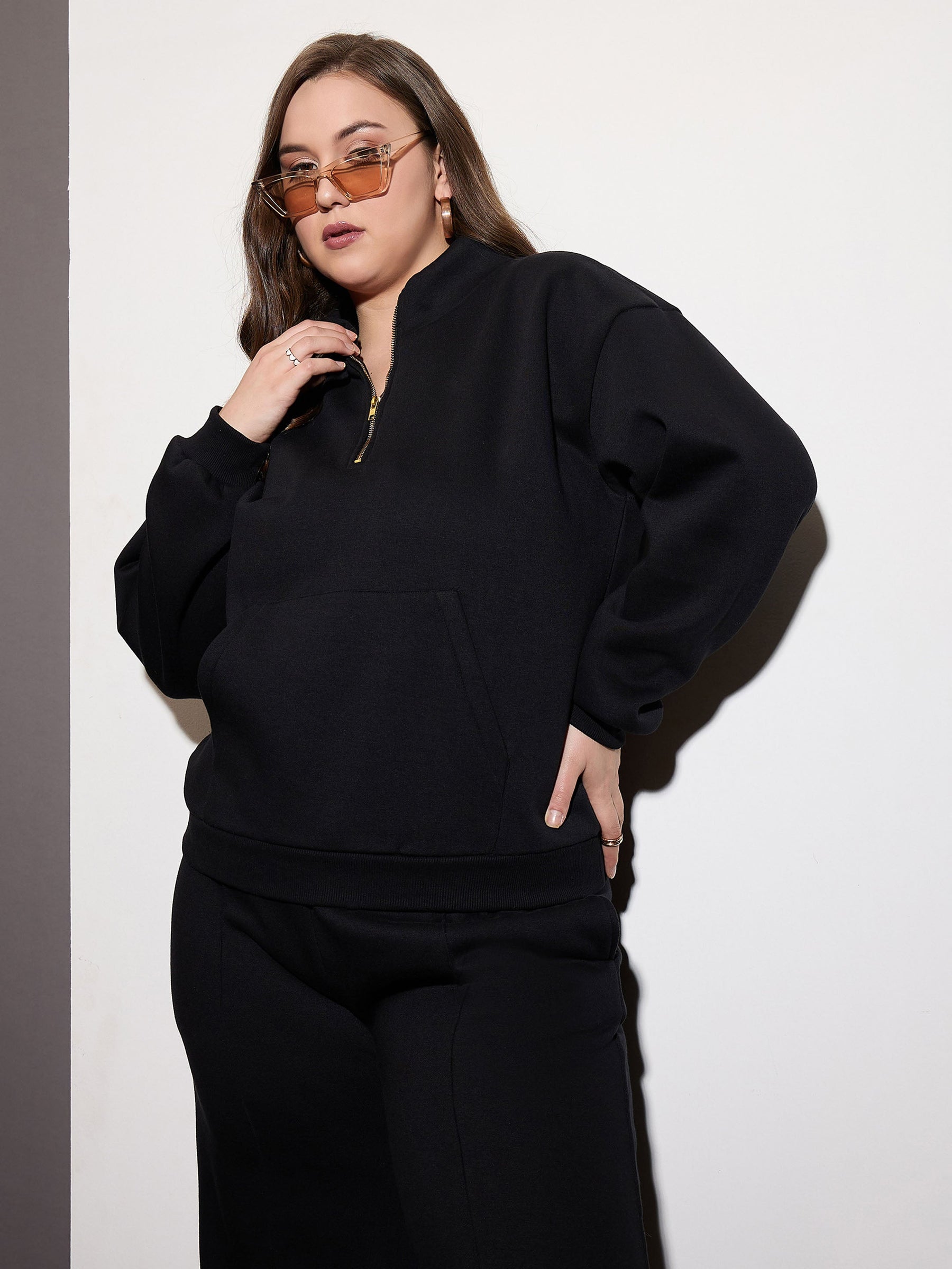 Black Fleece Half Zipper Sweatshirt with Track Pants-SASSAFRAS Curve