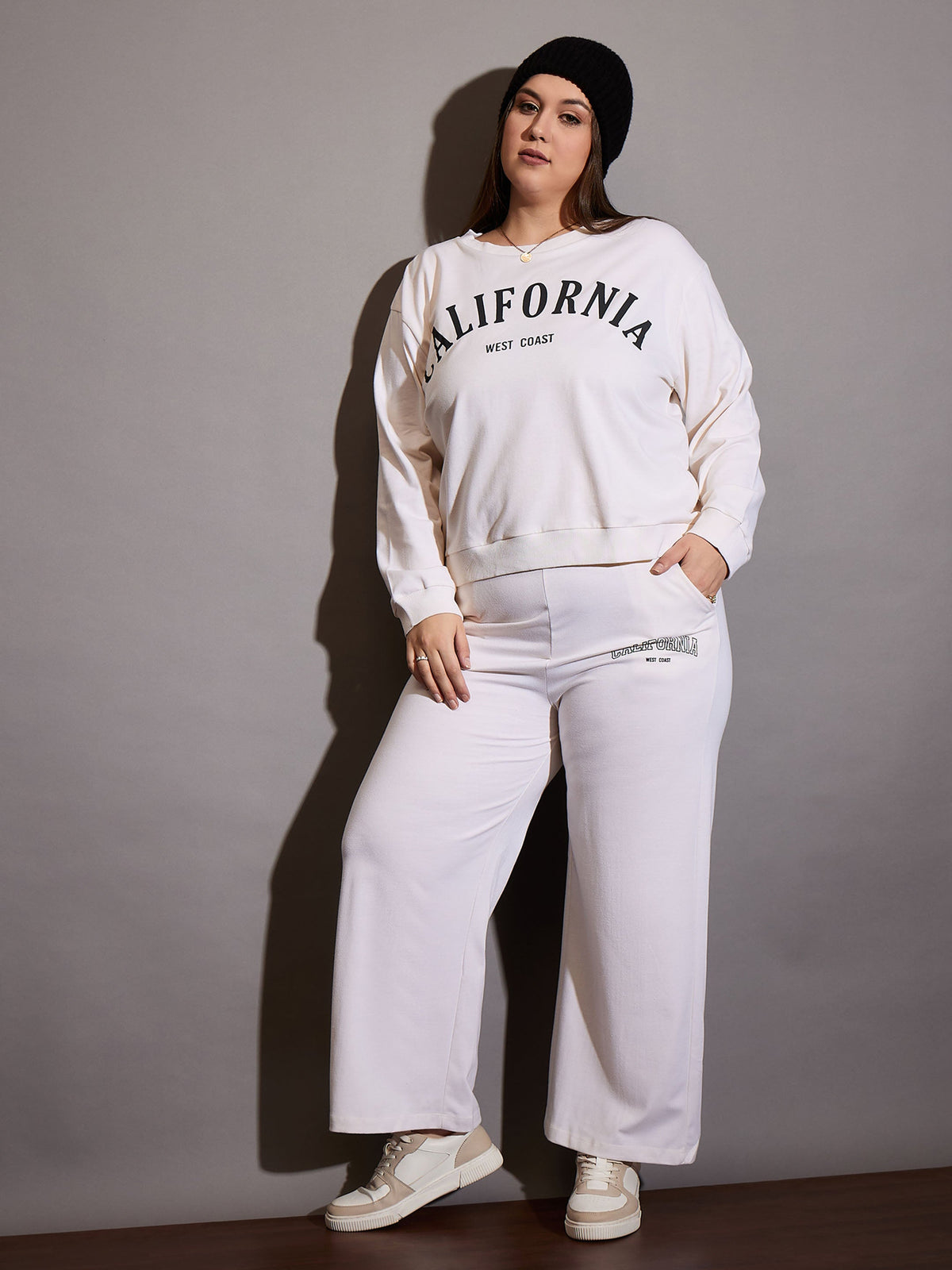 White CALIFORNIA Terry Sweatshirt With Track Pants-SASSAFRAS Curve