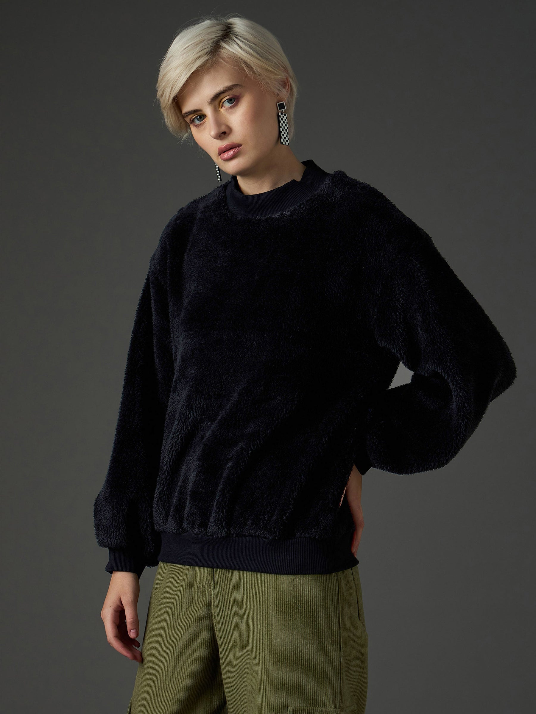 Black Balloon Sleeve Faux Fur Sweatshirt-SASSAFRAS