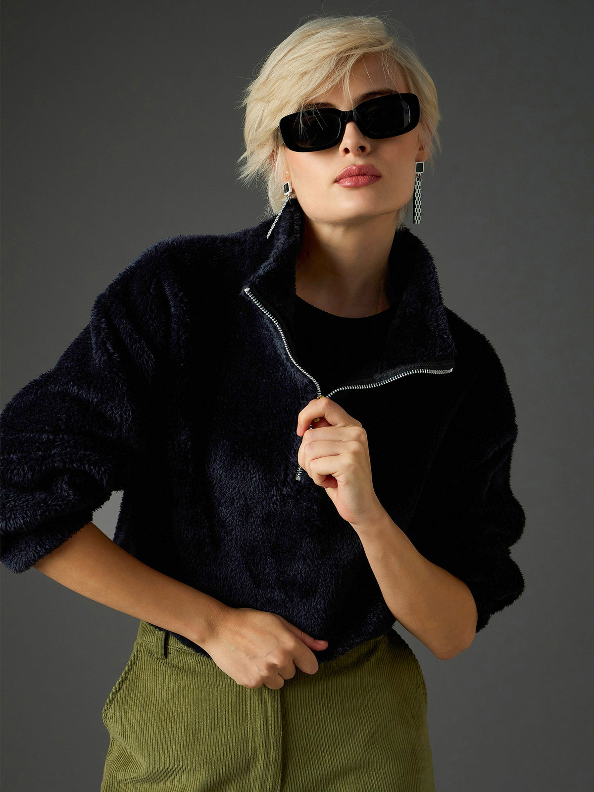 Black Zip Front Faux Fur Crop Sweatshirt-SASSAFRAS