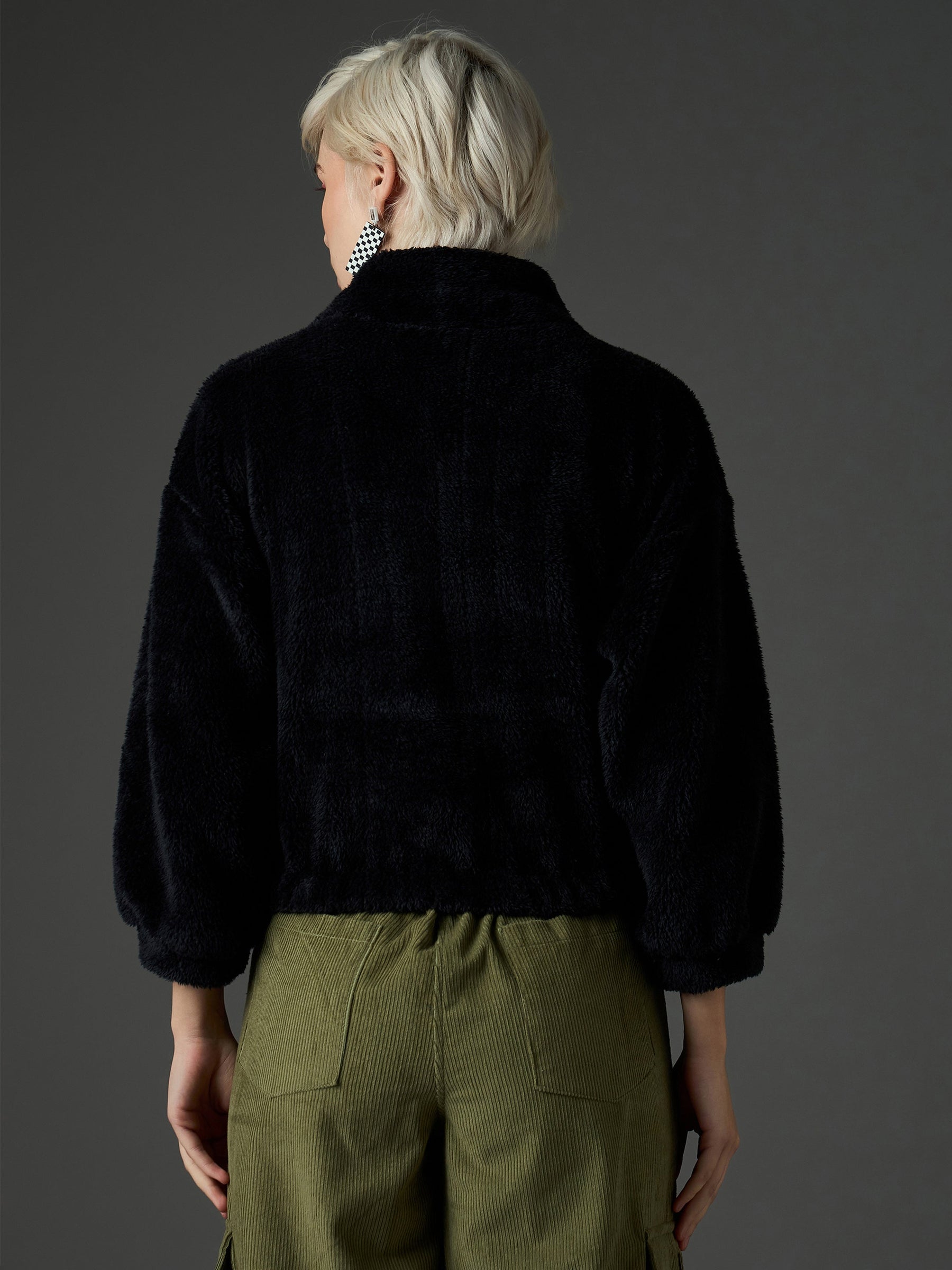 Black Zip Front Faux Fur Crop Sweatshirt-SASSAFRAS