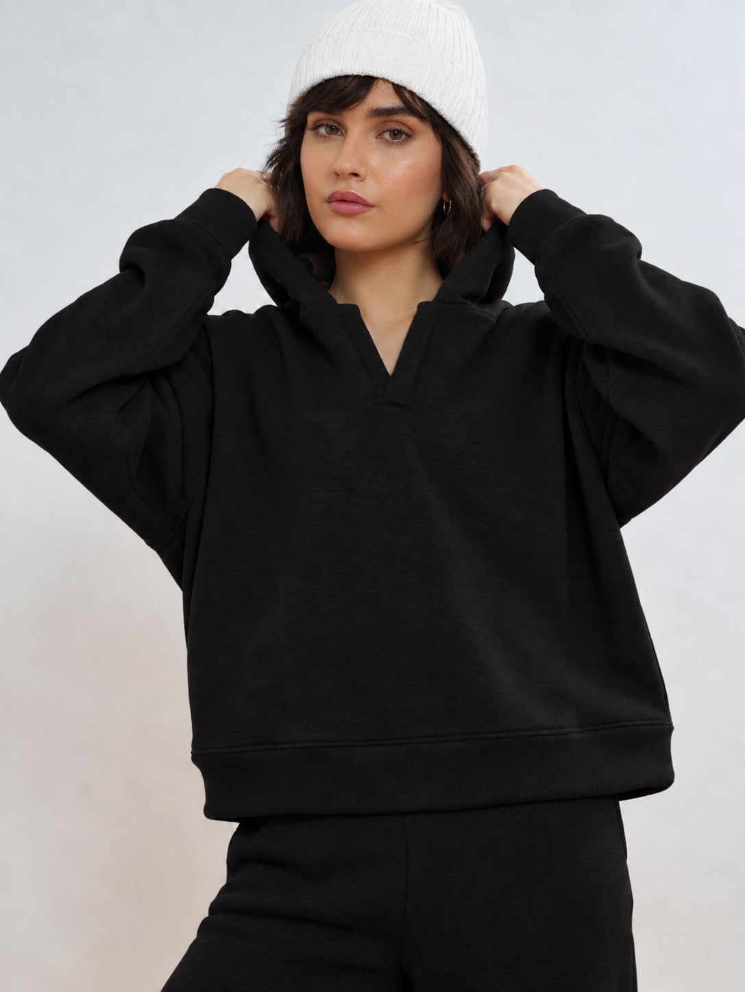 Black Fleece Side Pocket Oversized Hoodie-SASSAFRAS