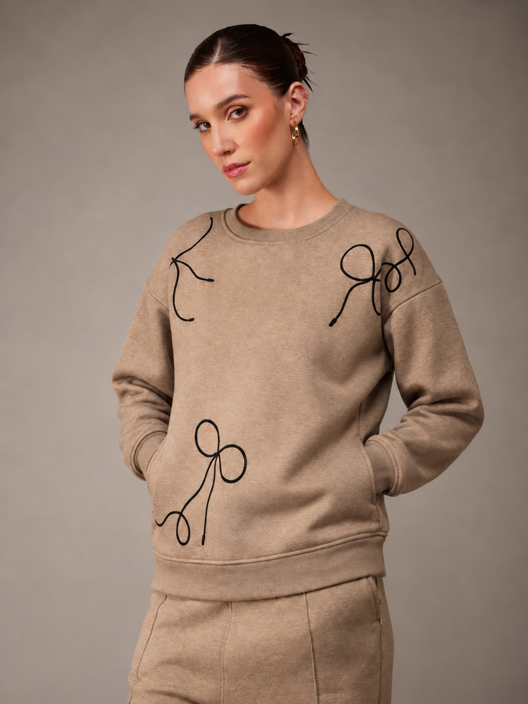 Beige Melange Fleece Bow Placement Print Oversize Sweatshirt-SASSAFRAS