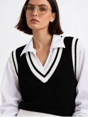 Black With White Border V-Neck Sweater Vest-SASSAFRAS