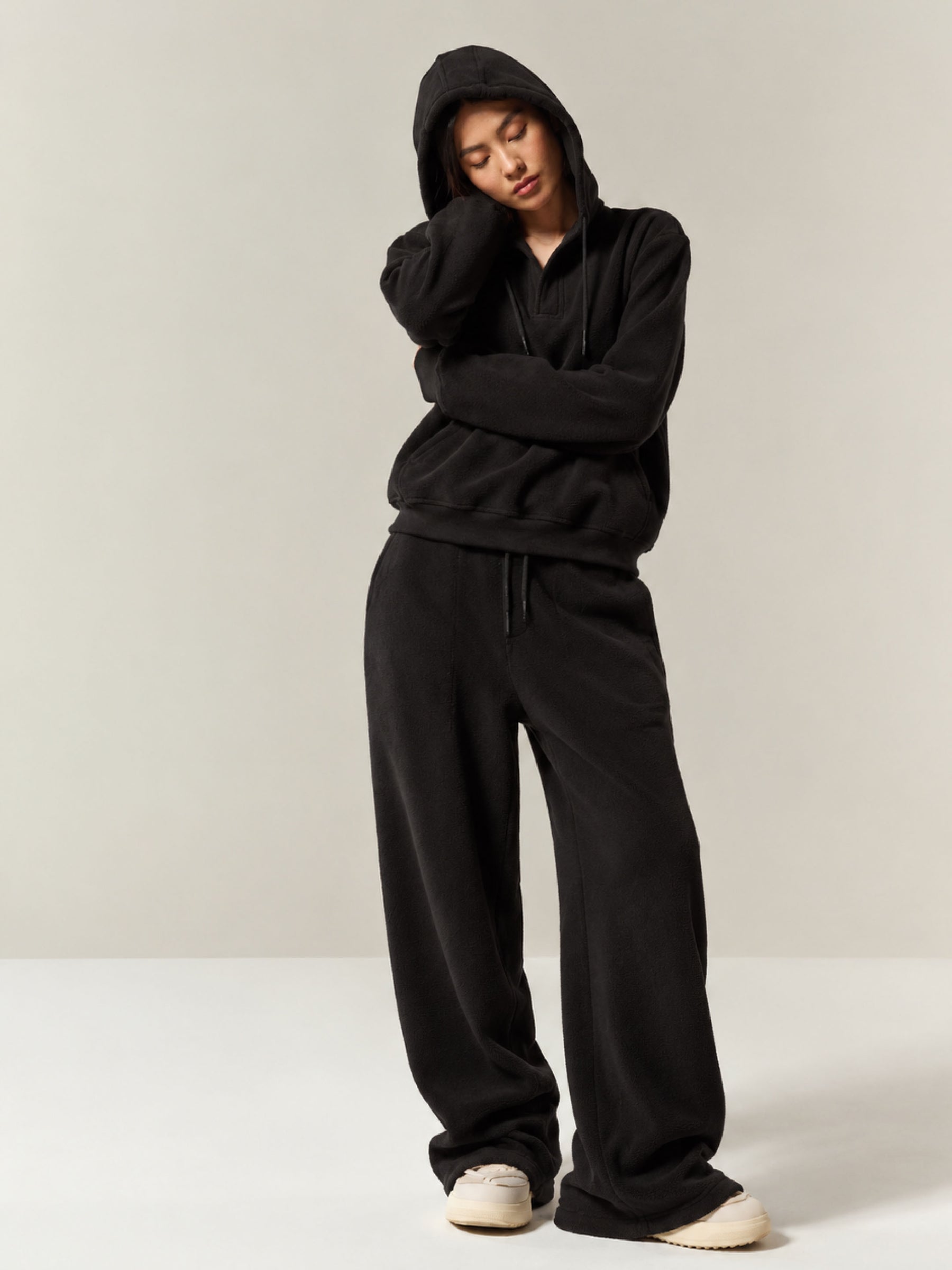 Black Polar Fleece Side Pocket Oversize Hoodie With Track Pants-SASSAFRAS