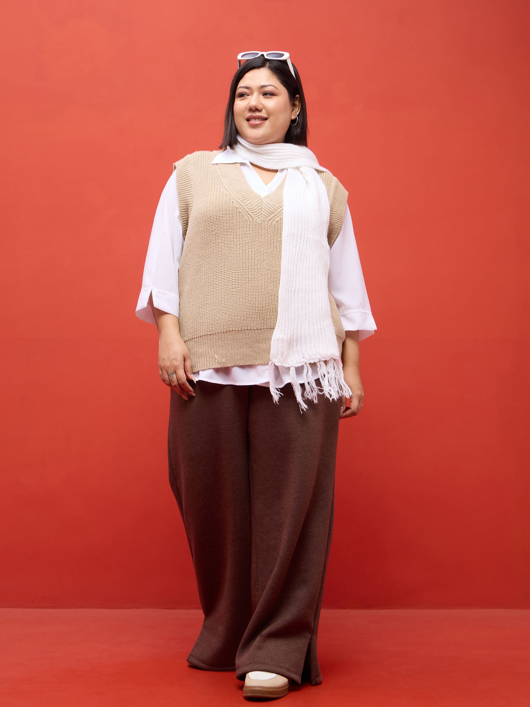 Curve Beige Solid V-Neck Sweater Vest-SASSAFRAS Curve