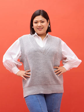 Curve Grey Solid V-Neck Sweater Vest-SASSAFRAS Curve
