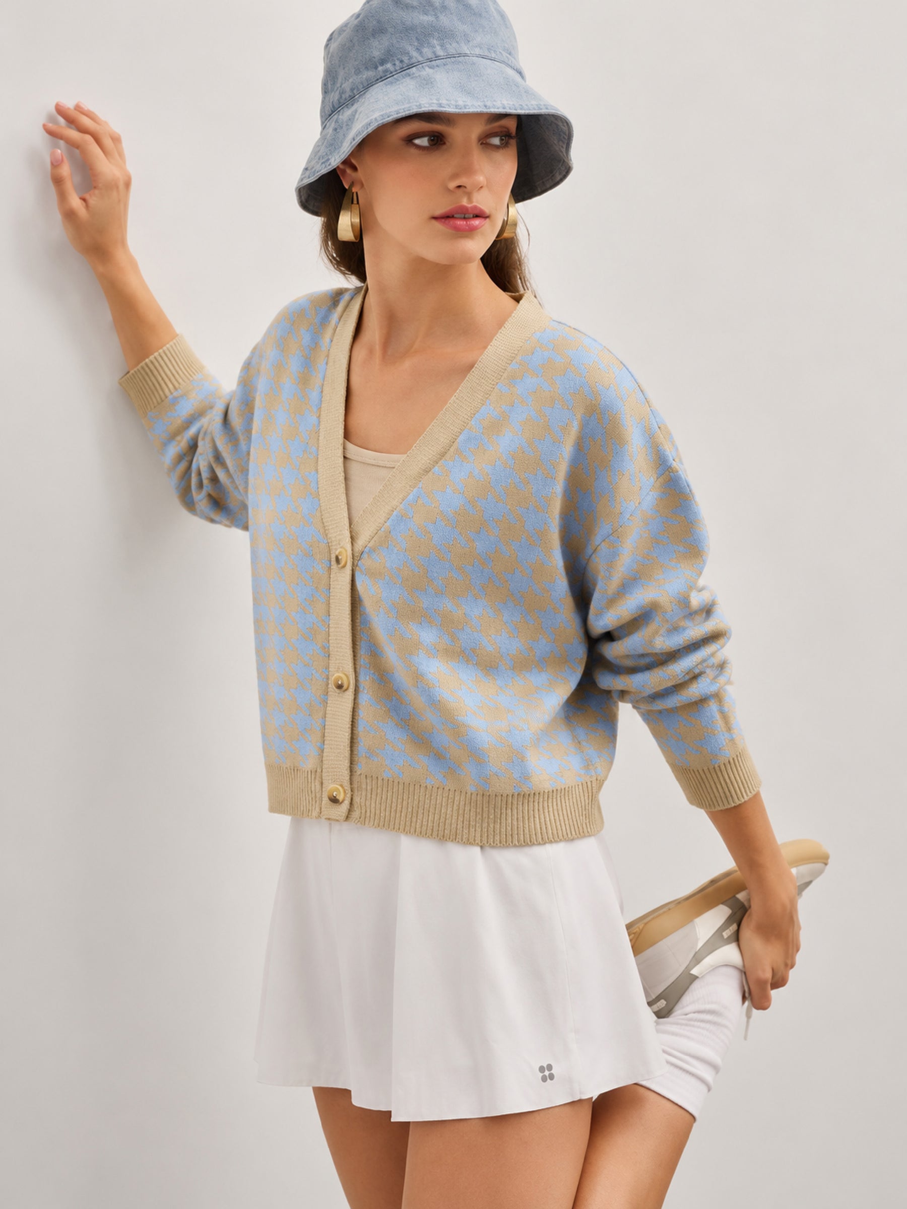 Blue & Off-White Acrylic Wool V-Neck Oversize Cardigan-SASSAFRAS