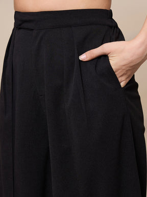 Black Square Neck Top With Wide Leg Pants-SASSAFRAS worklyf