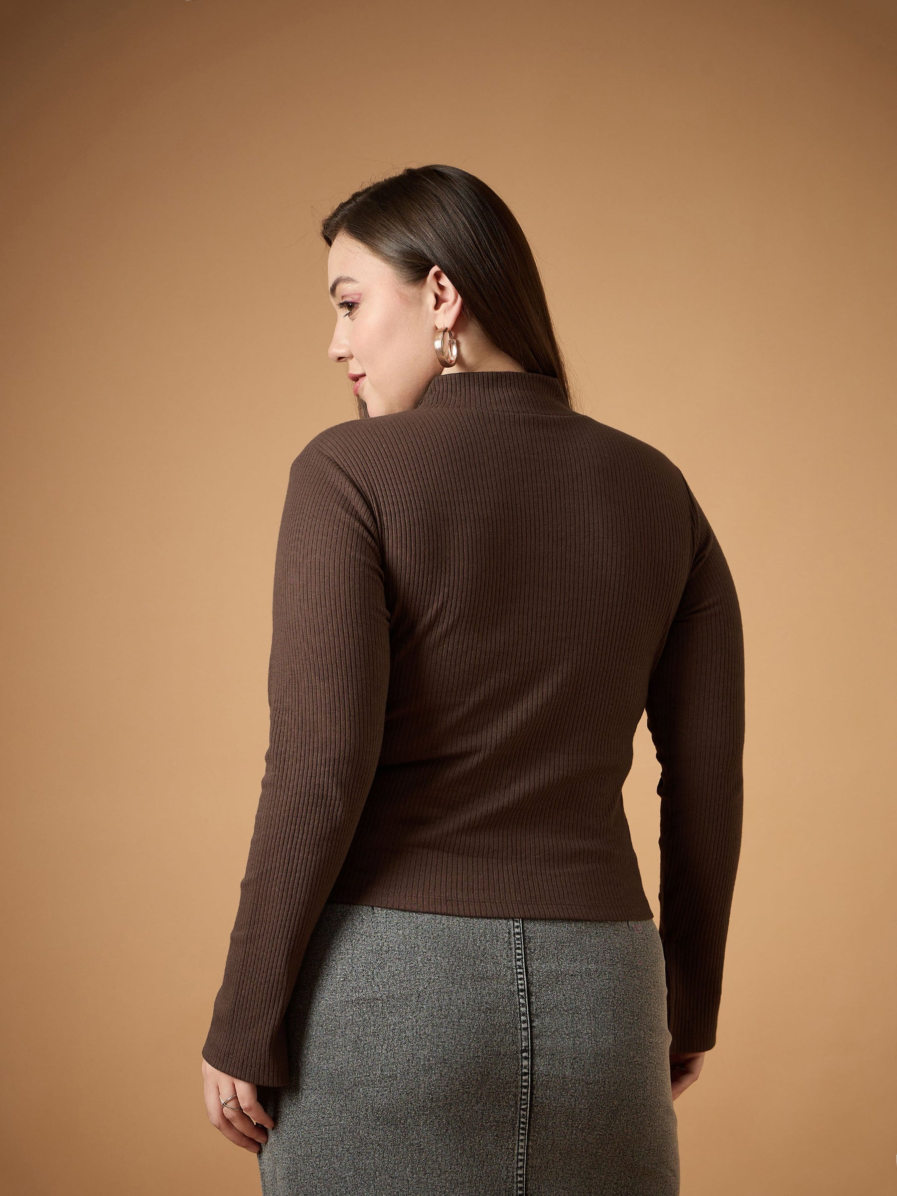 Brown Rib Front Zipper High Neck Top -SASSAFRAS Curve