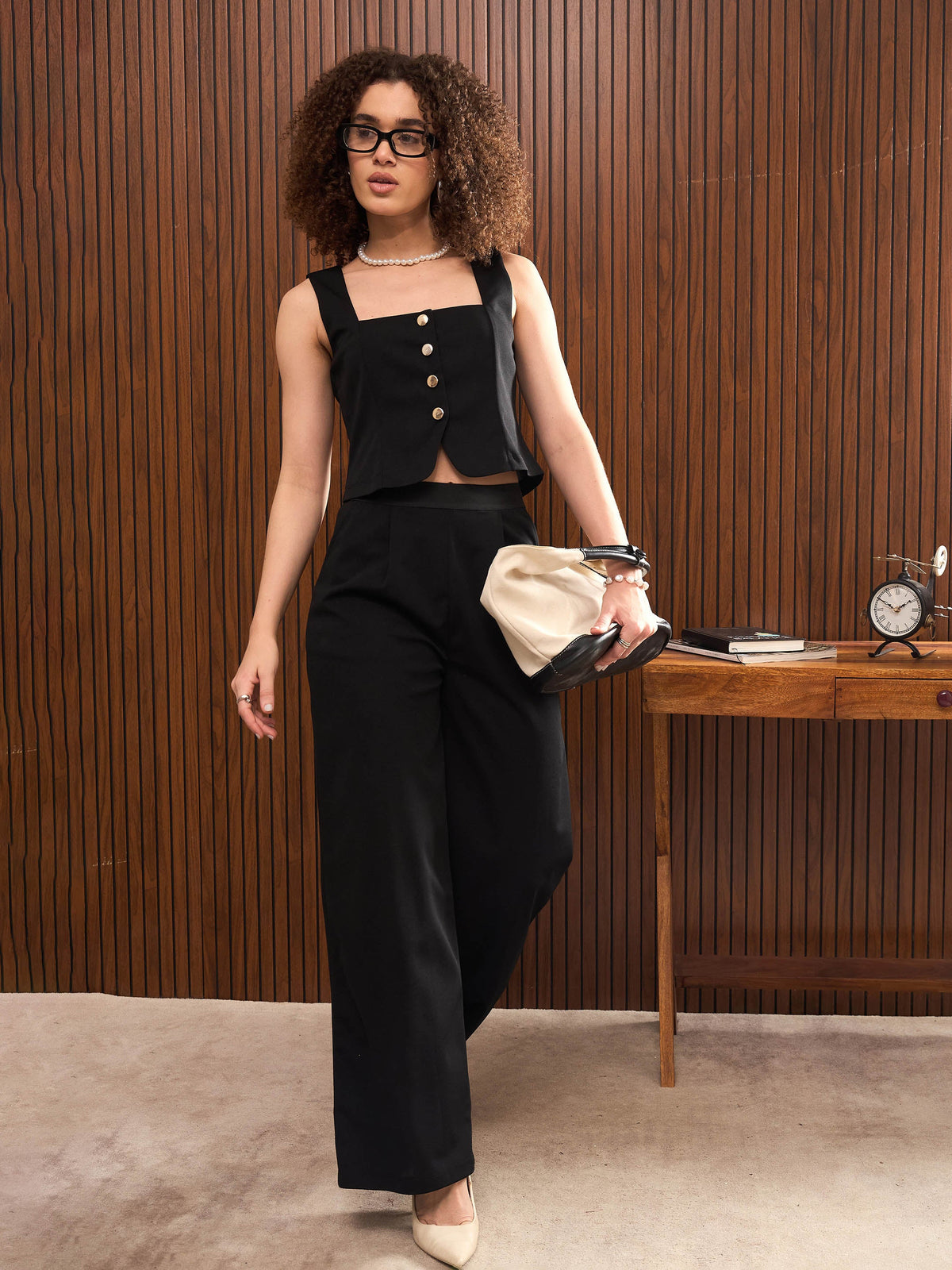 Black Sleeveless Button Down Top-SASSAFRAS worklyf